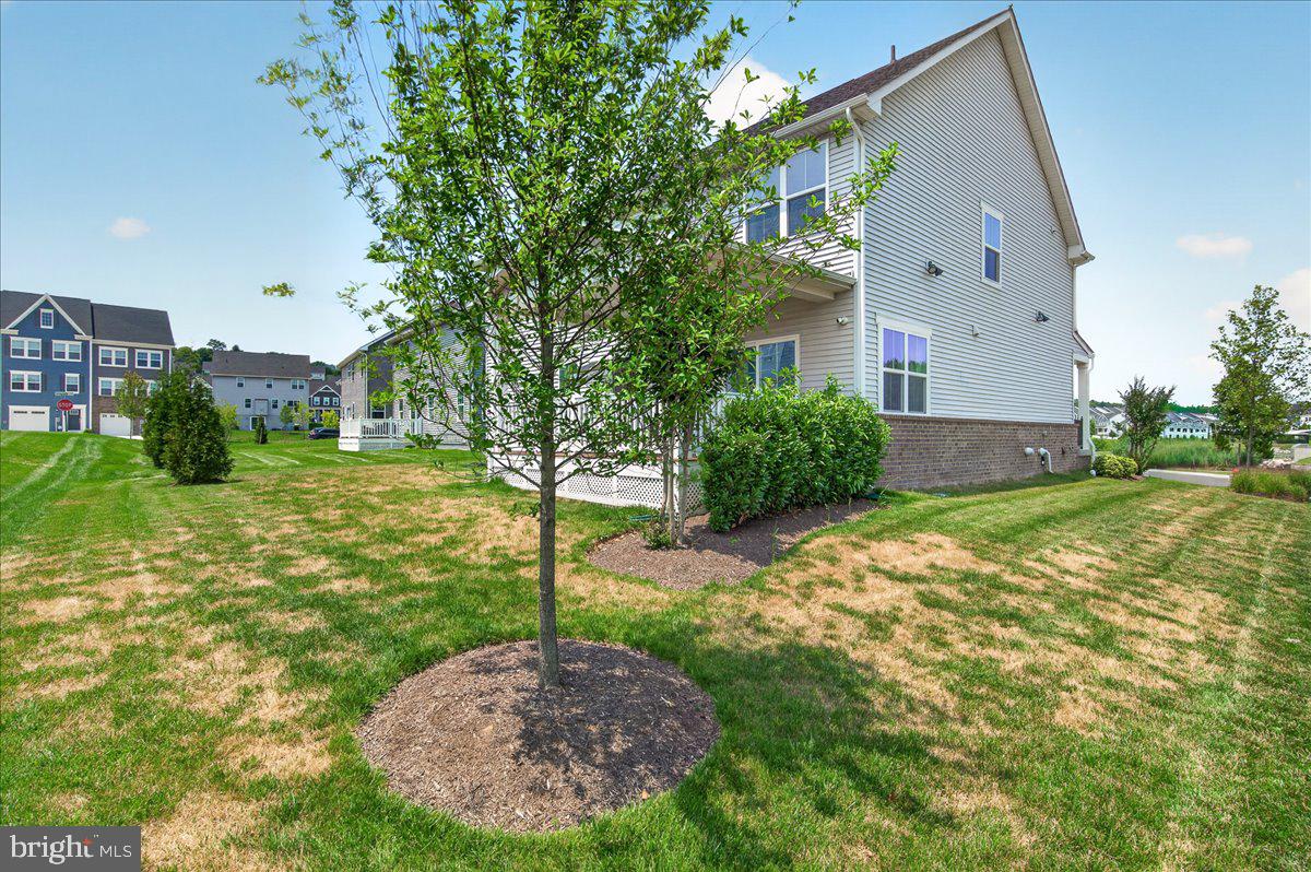 SYCAMORE RIDGE - Residential Lease