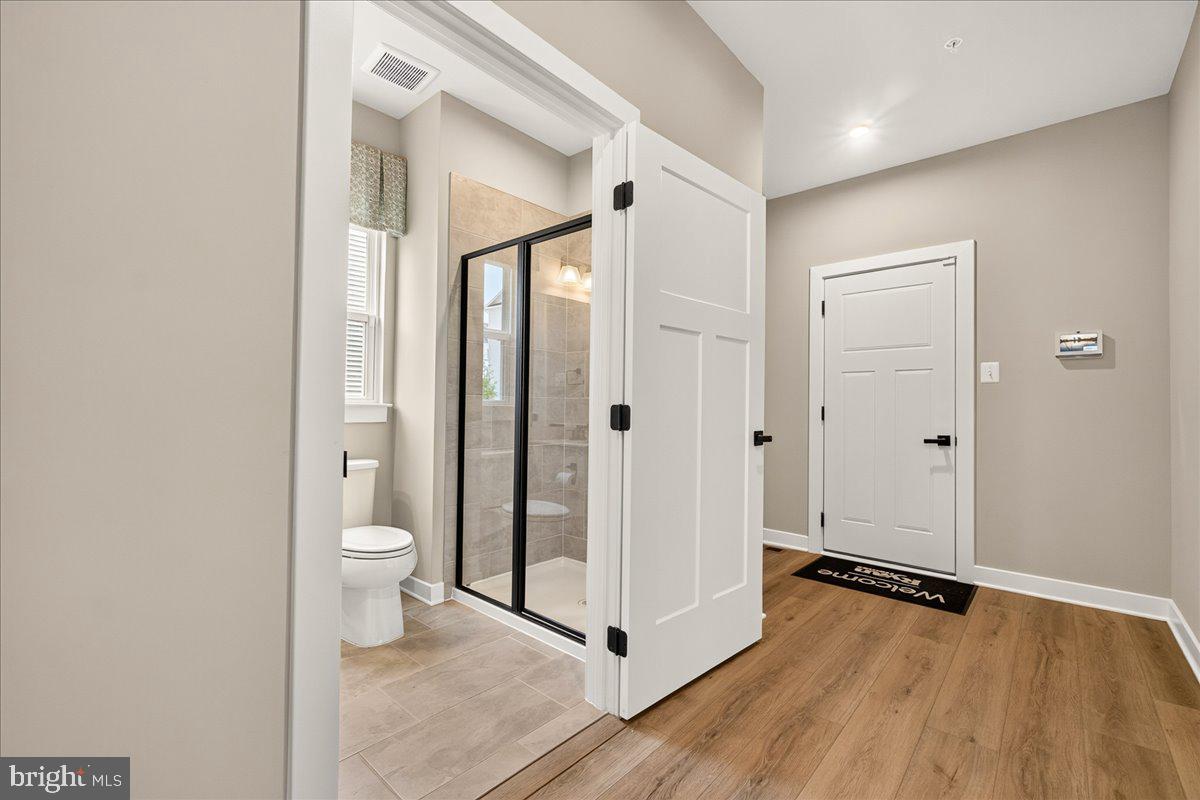 SYCAMORE RIDGE - Residential Lease