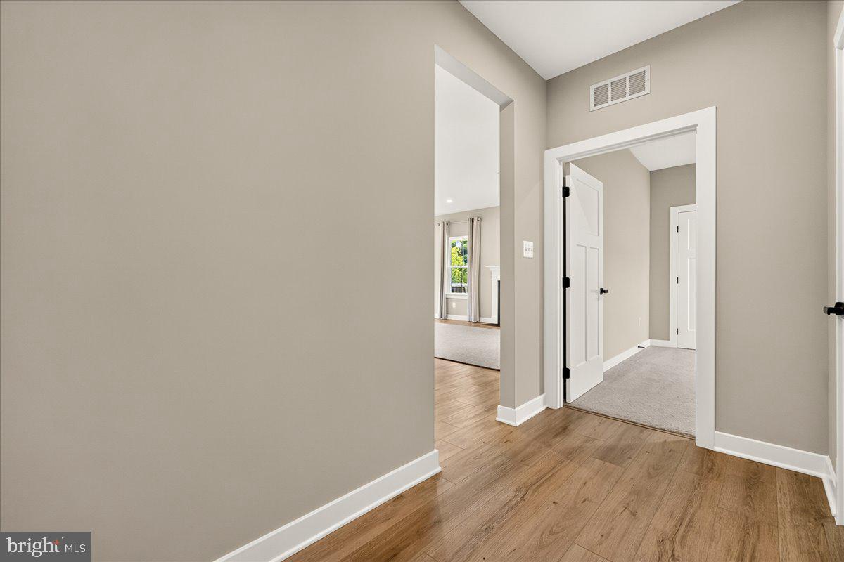 SYCAMORE RIDGE - Residential Lease