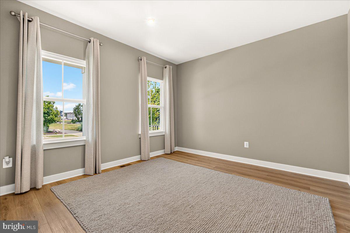 SYCAMORE RIDGE - Residential Lease