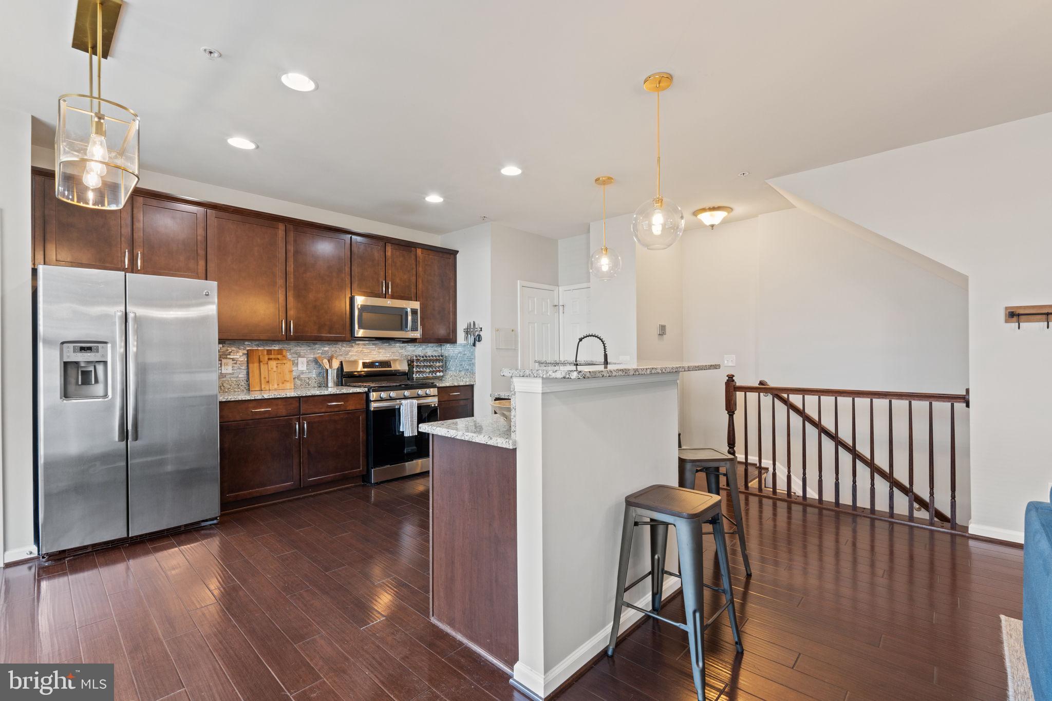 EAST GATE 3 CONDOMINIUM - Residential