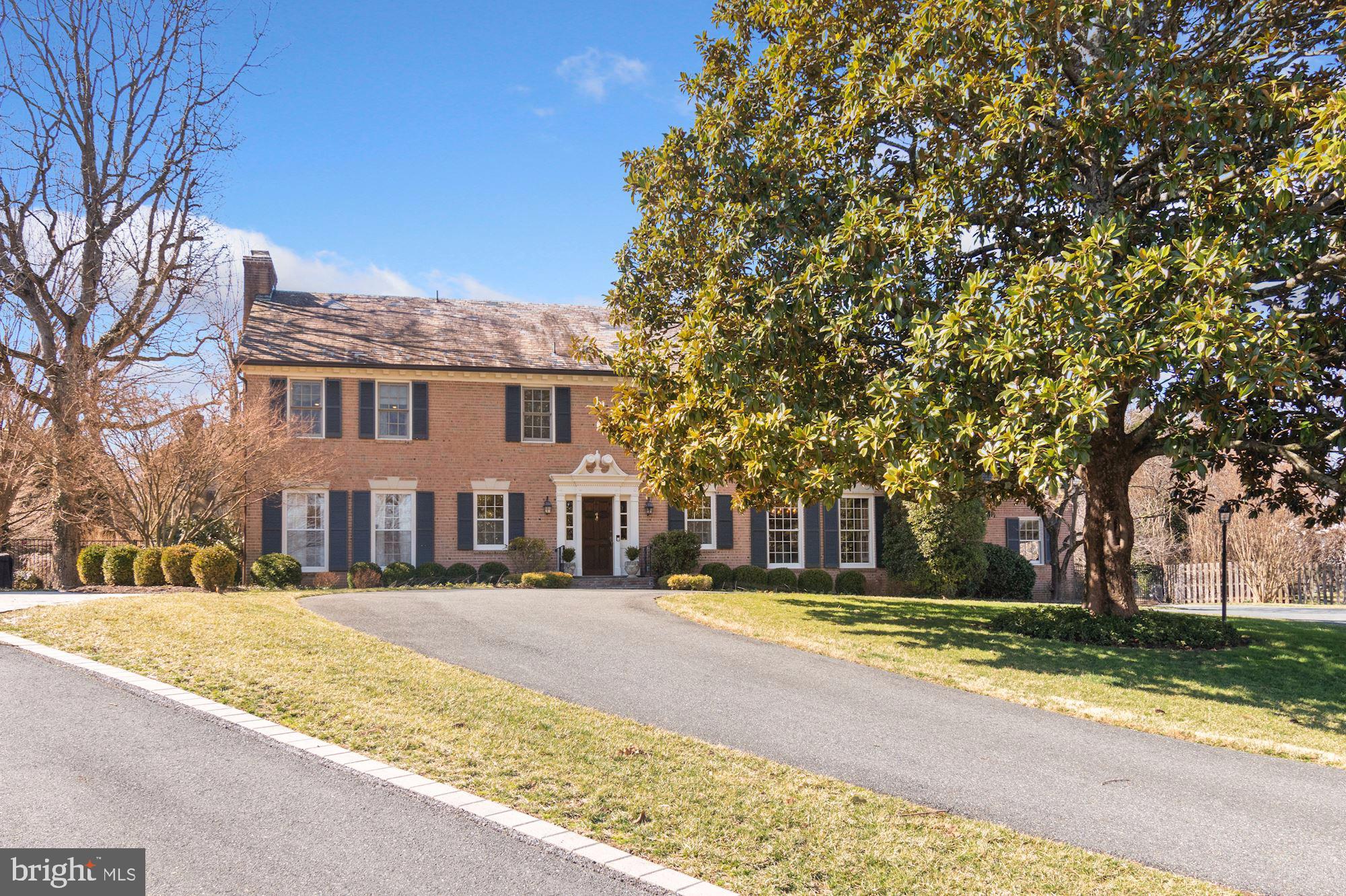 MCAULEY PARK - Residential