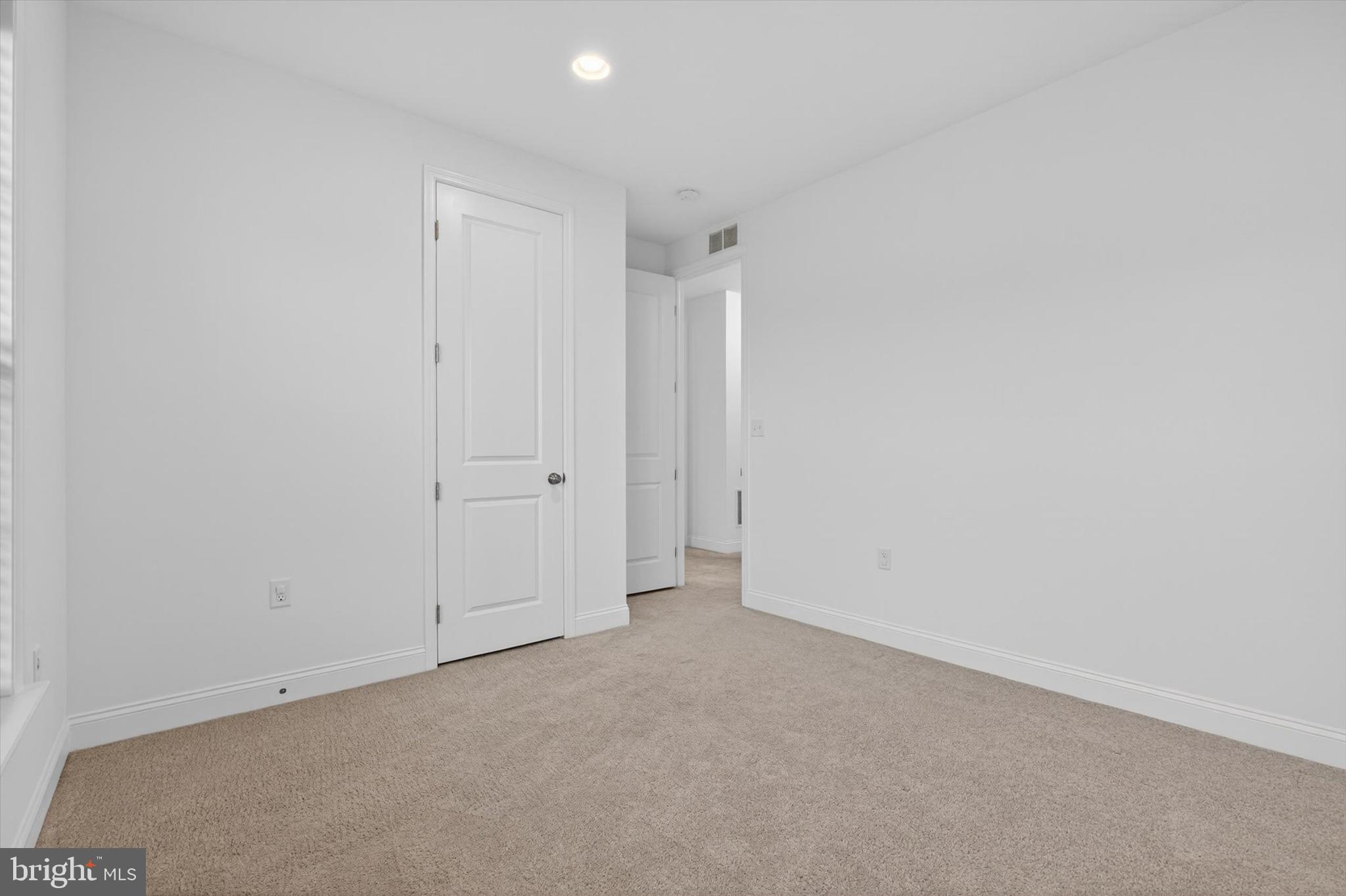 WOODBRIDGE - Residential
