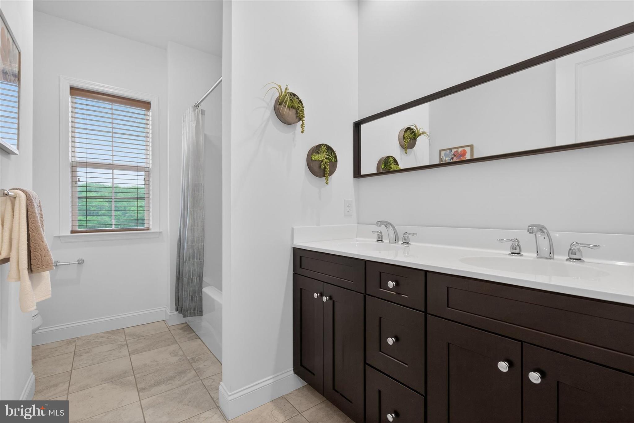 WOODBRIDGE - Residential