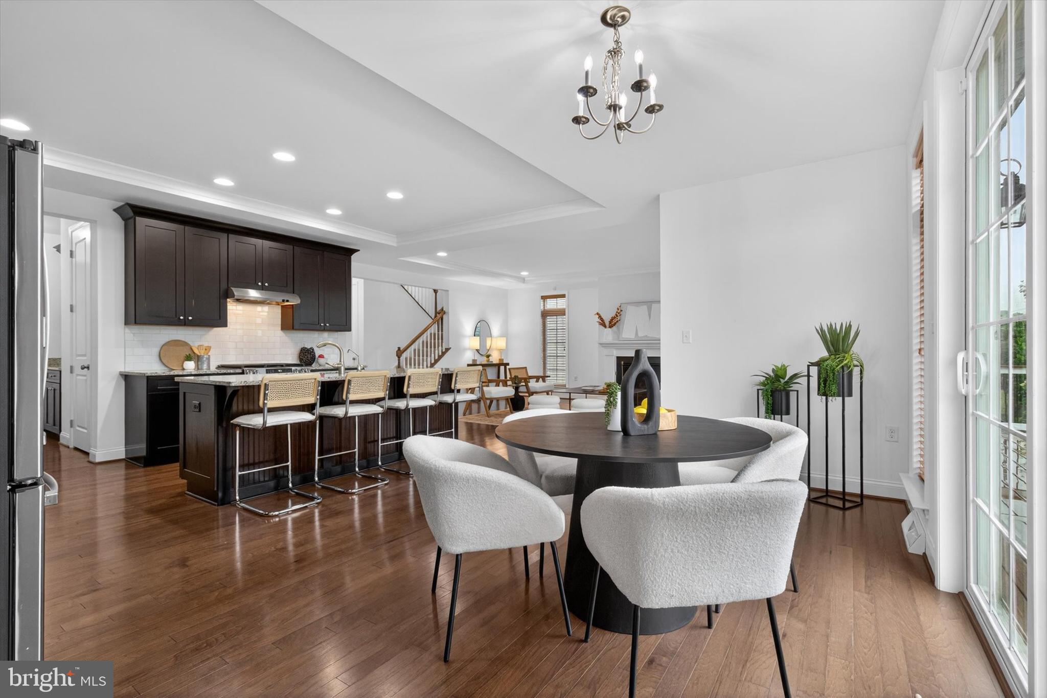 WOODBRIDGE - Residential