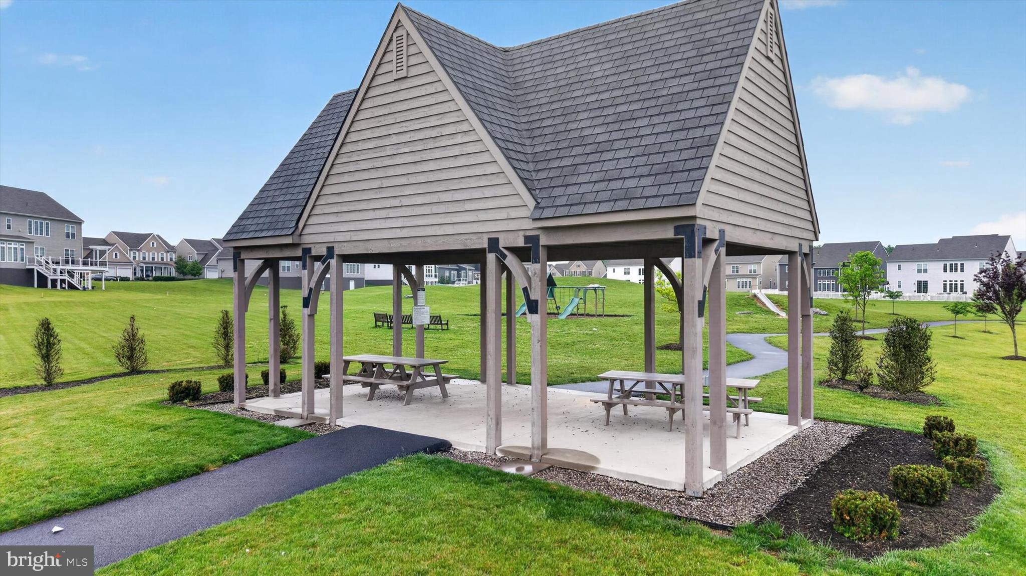 WOODBRIDGE - Residential