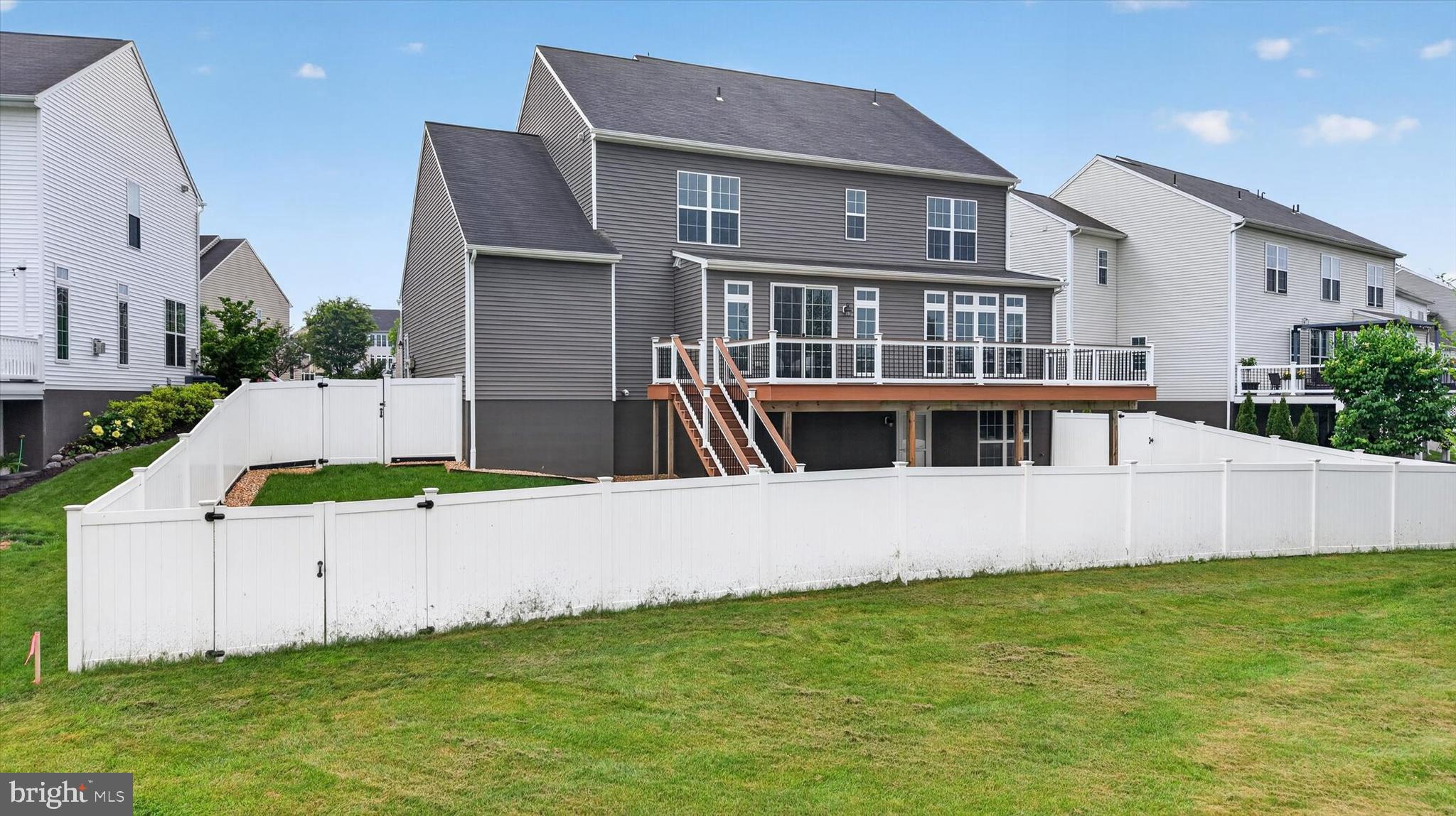 WOODBRIDGE - Residential