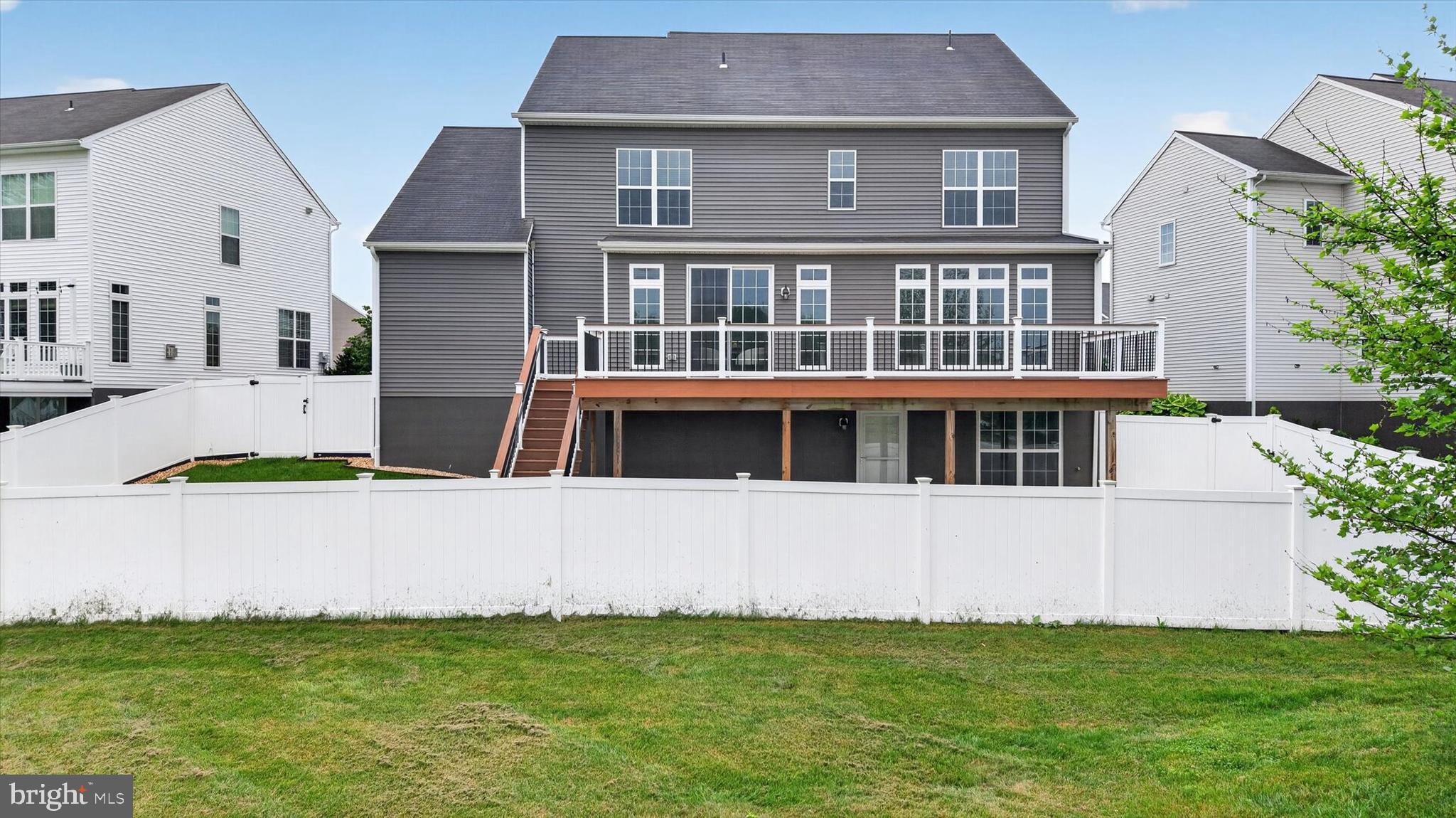 WOODBRIDGE - Residential