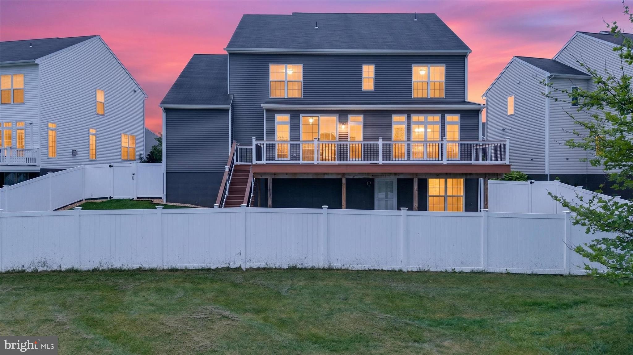 WOODBRIDGE - Residential