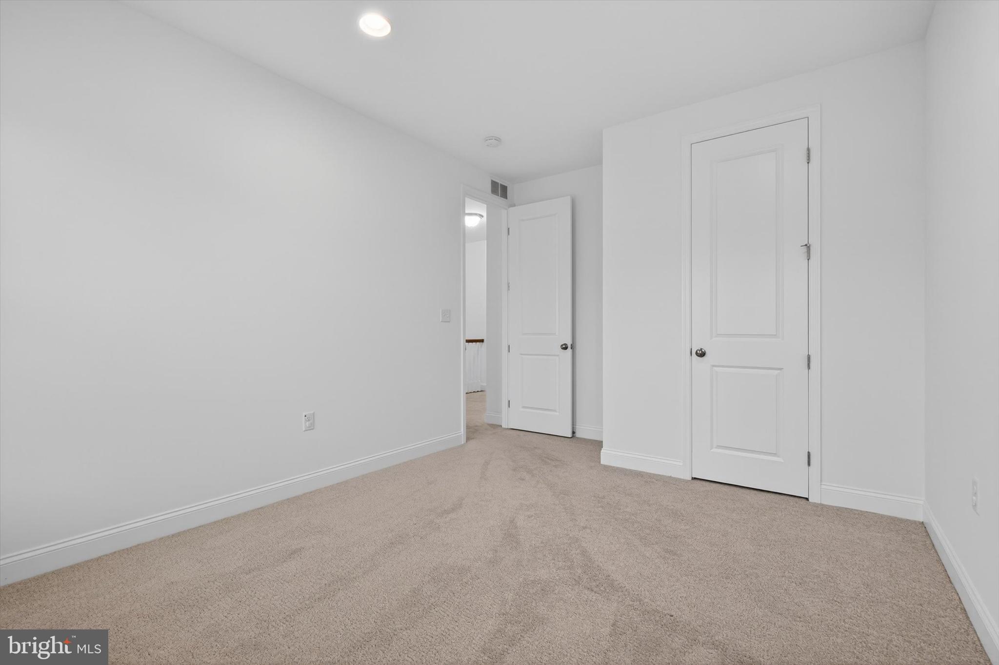 WOODBRIDGE - Residential
