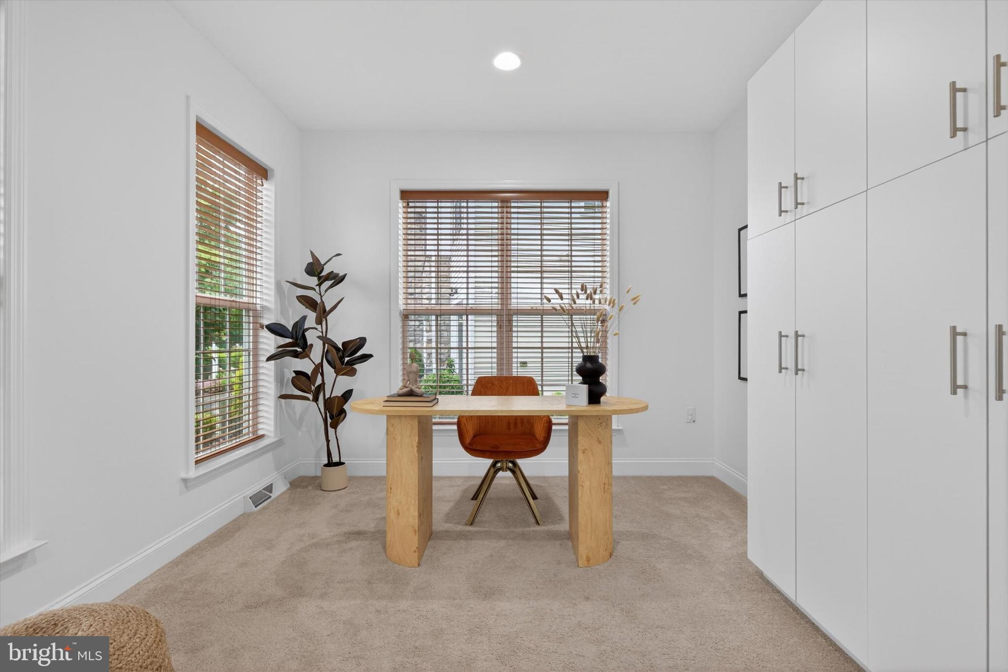 WOODBRIDGE - Residential