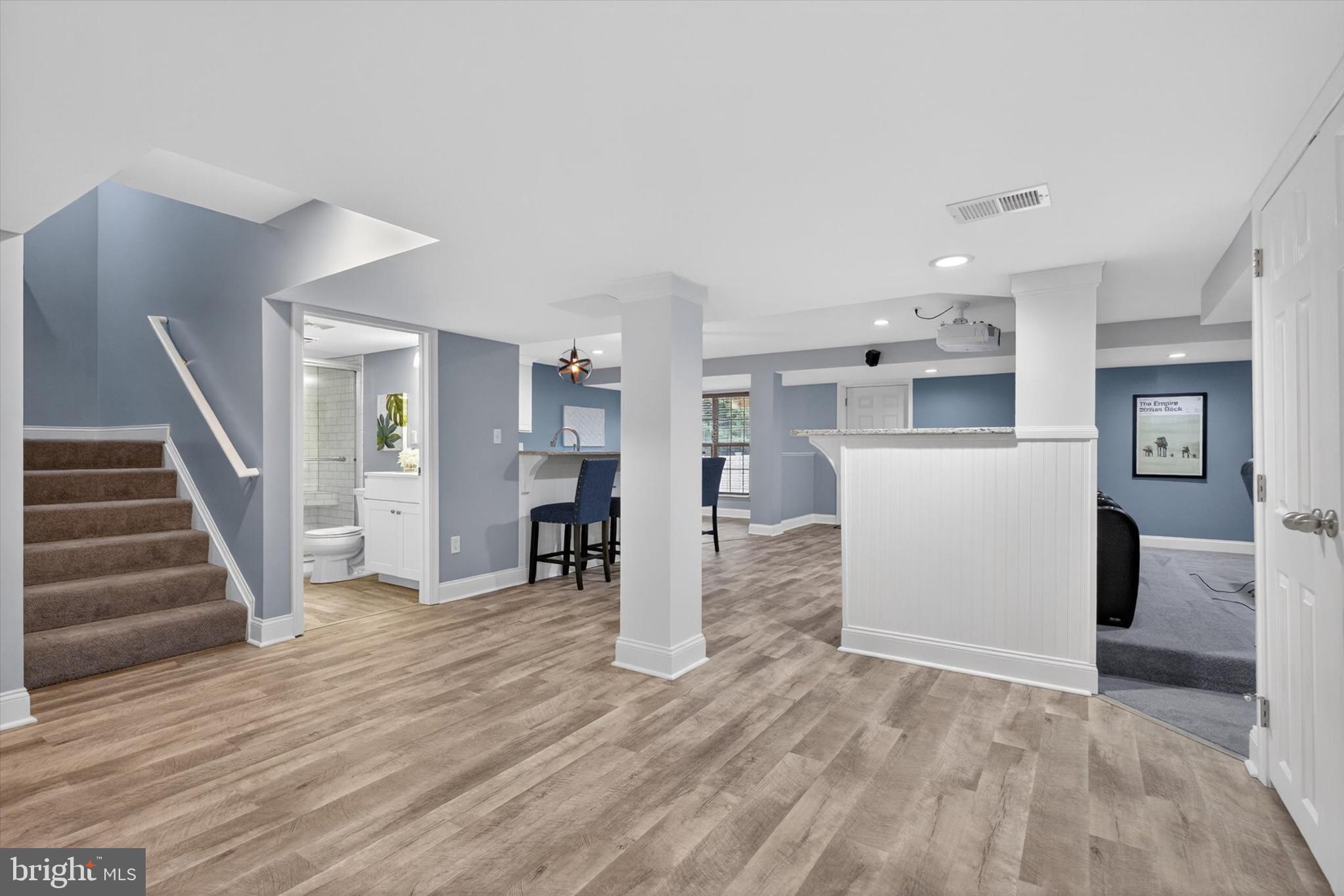 WOODBRIDGE - Residential