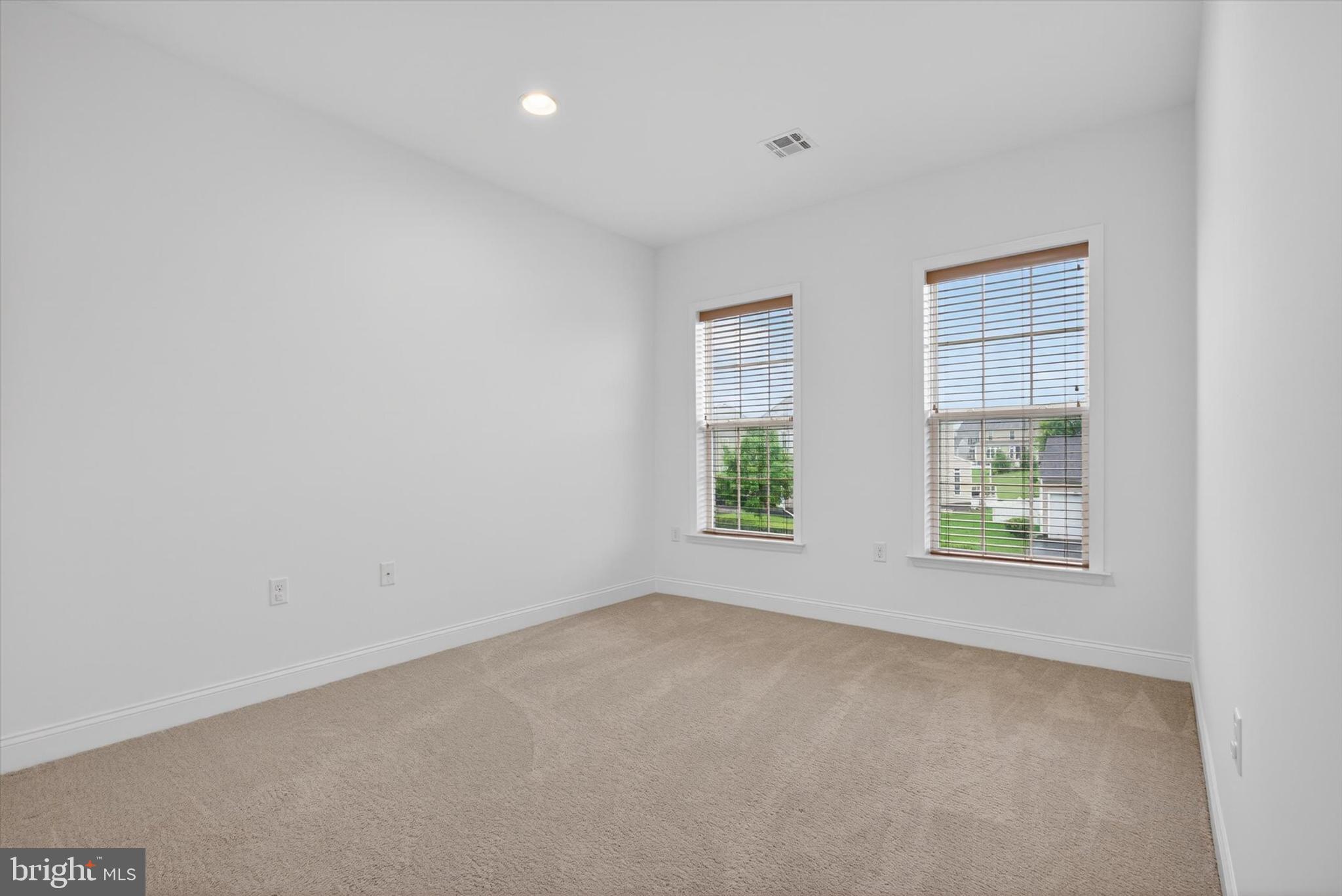 WOODBRIDGE - Residential