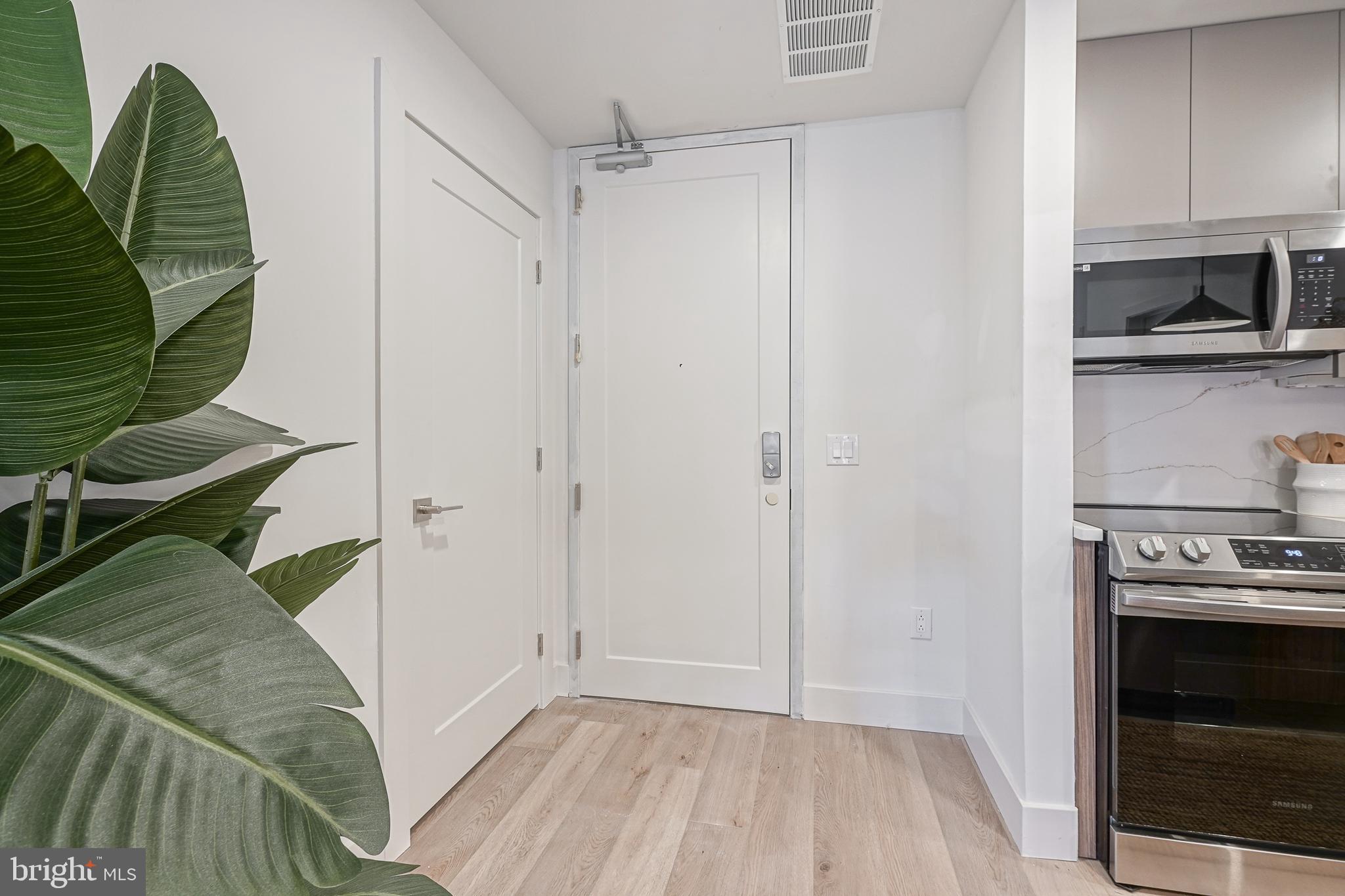 OLD CITY - Residential Lease