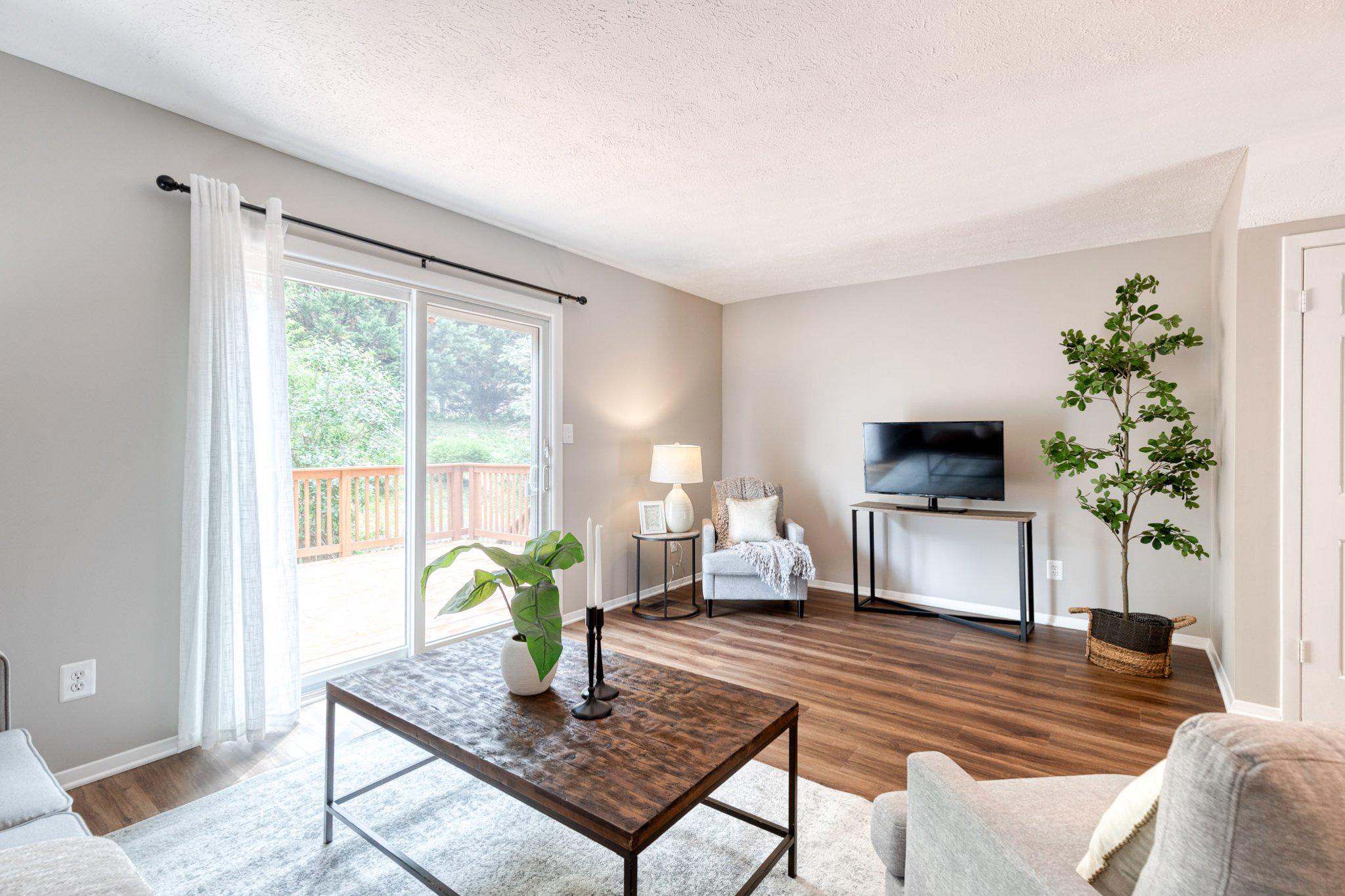 OAKHURST - Residential