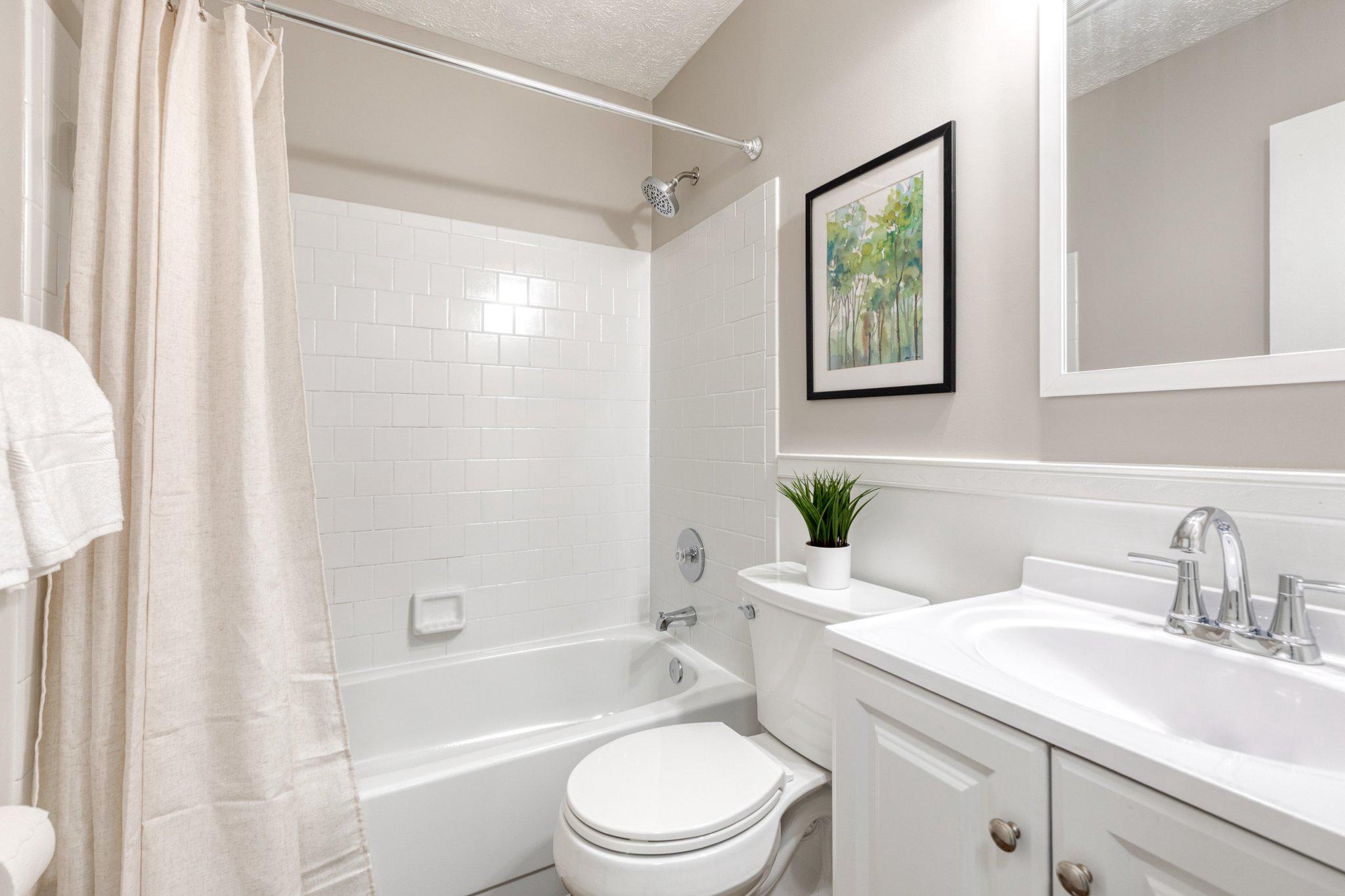OAKHURST - Residential