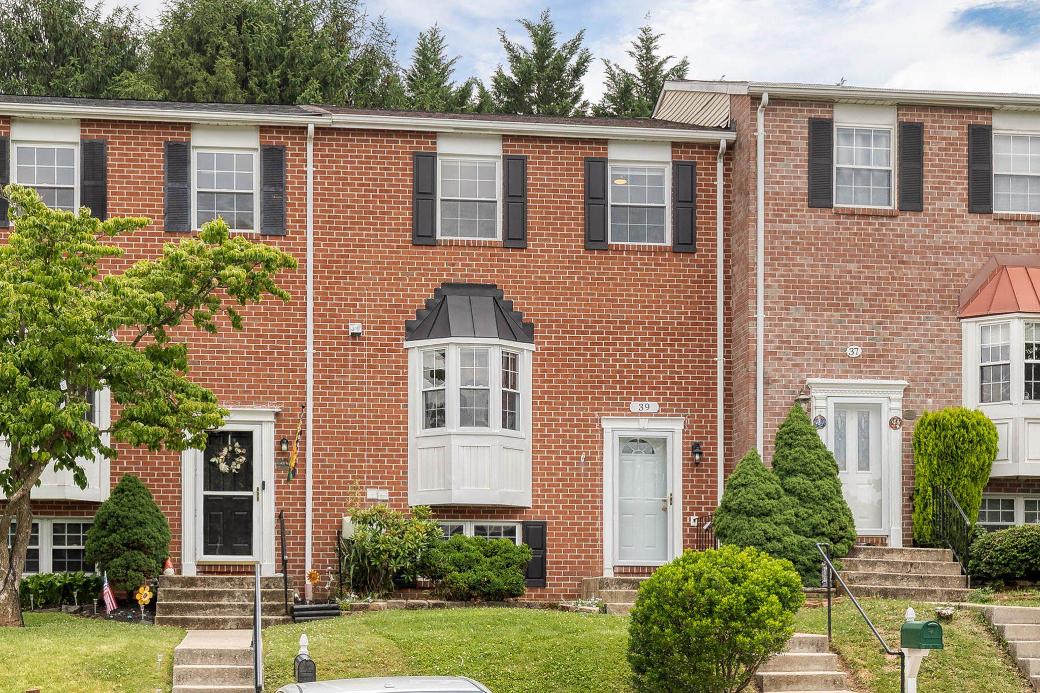 OAKHURST - Residential