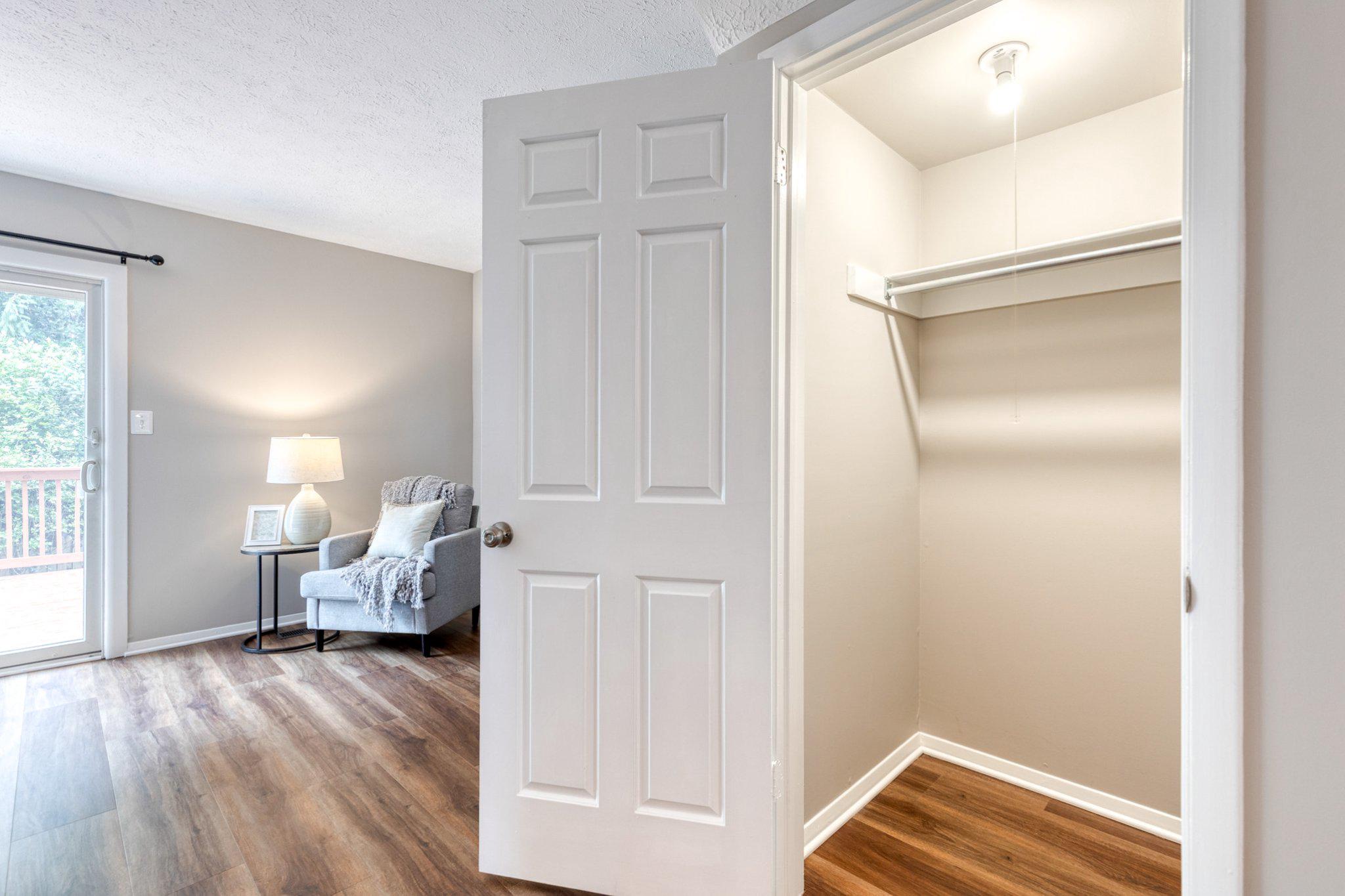 OAKHURST - Residential