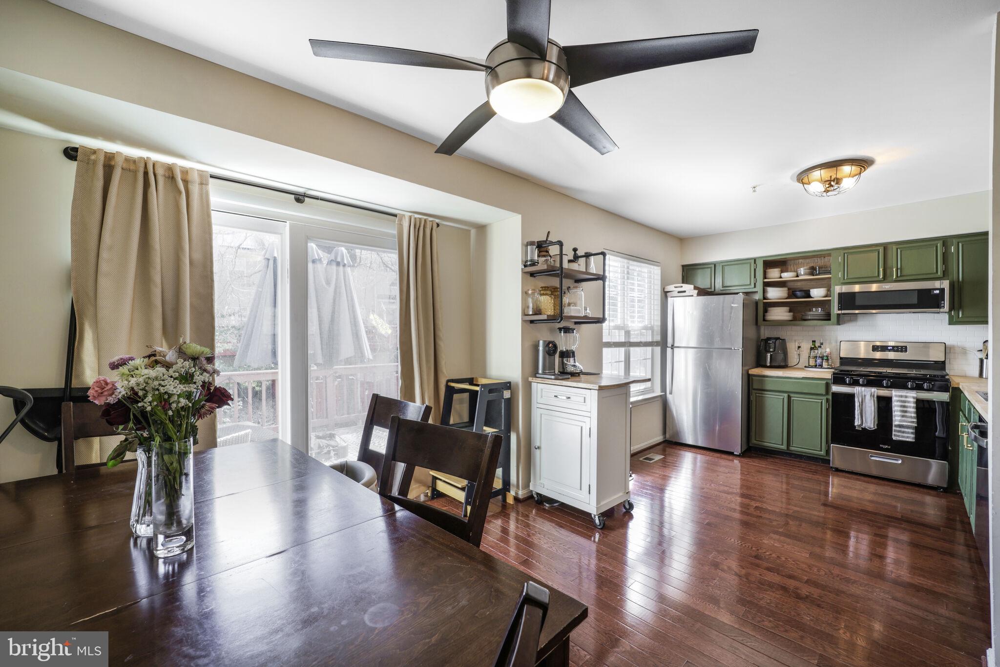 WOOD CREST - Residential