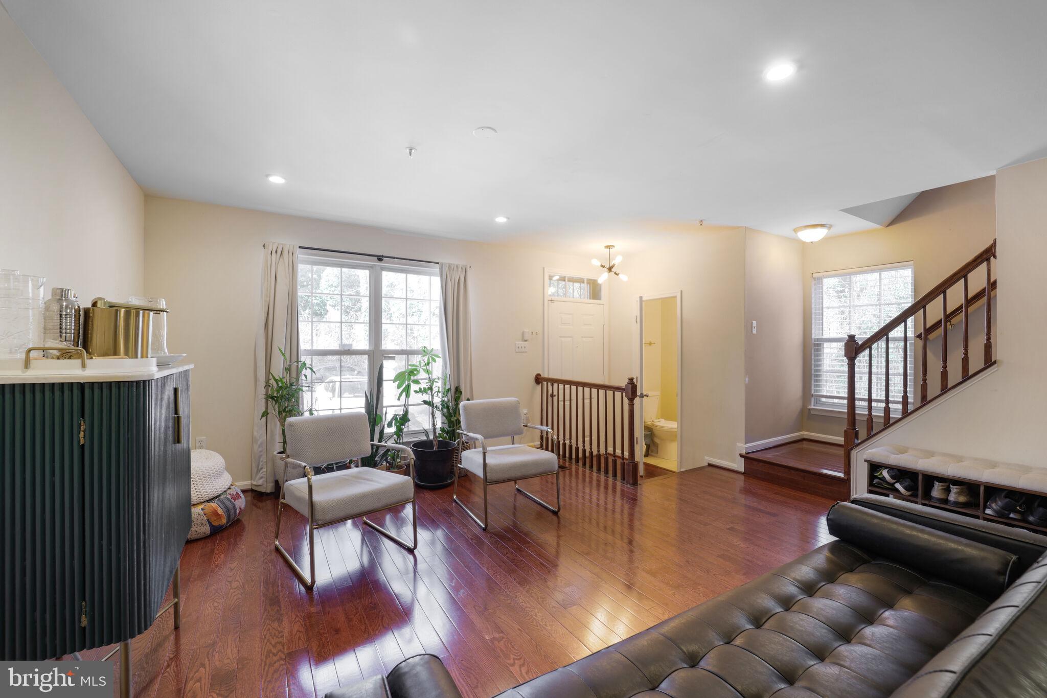 WOOD CREST - Residential