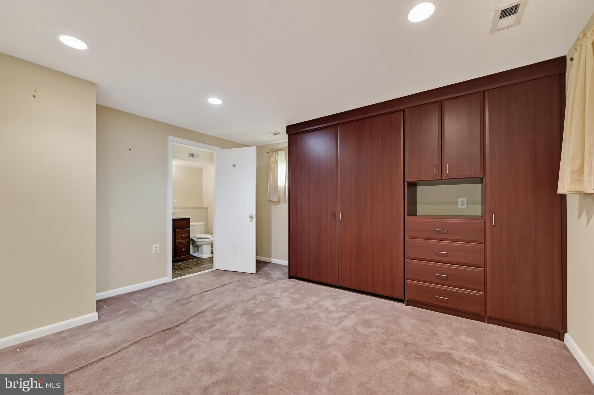 GARRETT FOREST - Residential