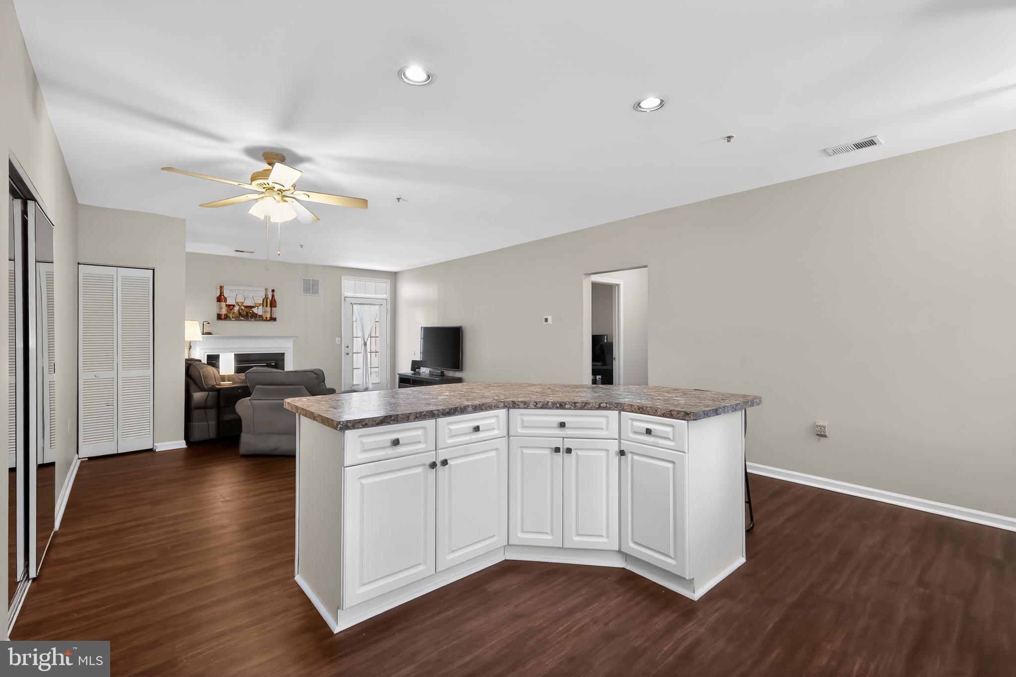 SYCAMORE MEWS - Residential