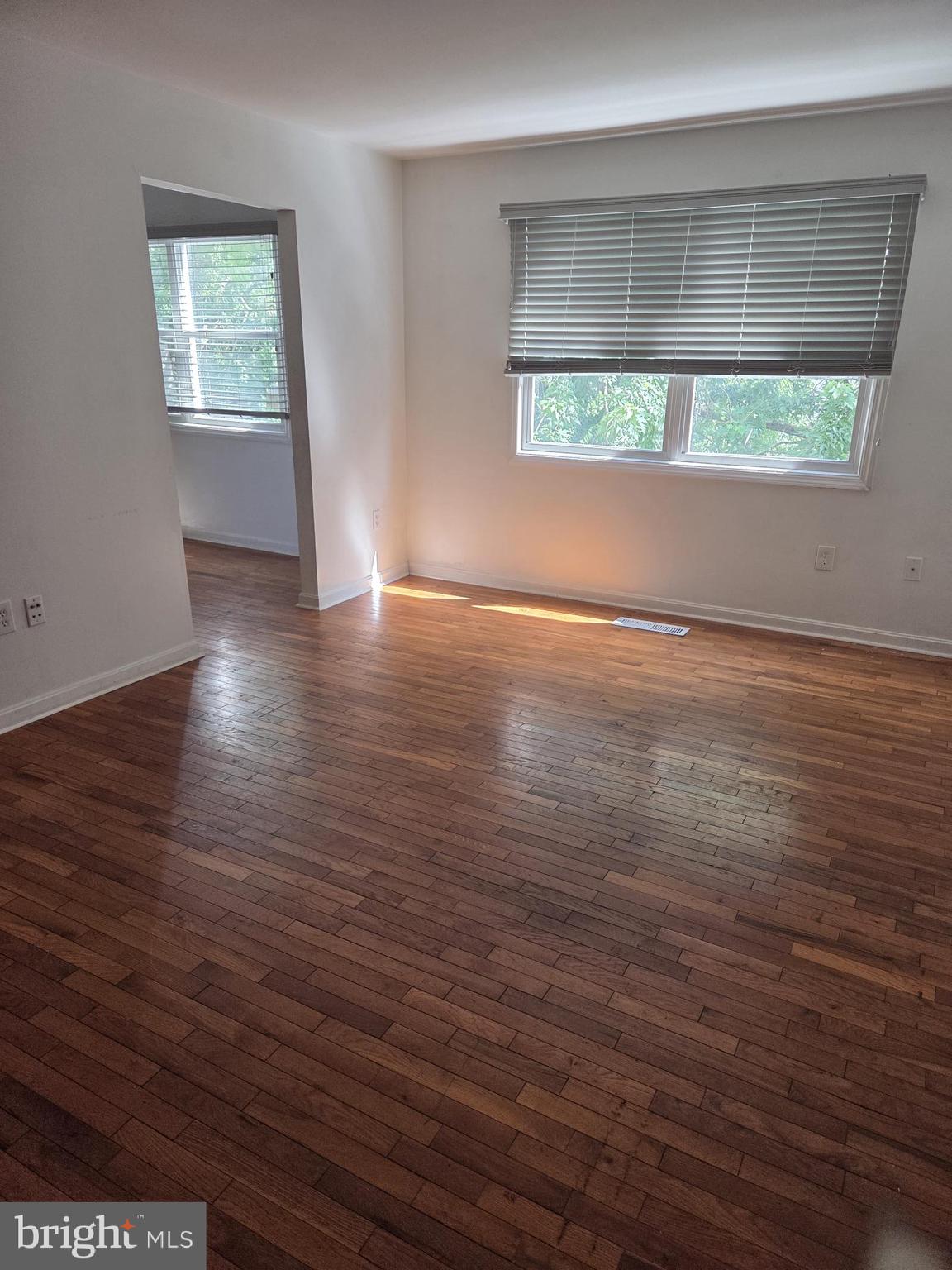 MIDDLETOWN - Residential