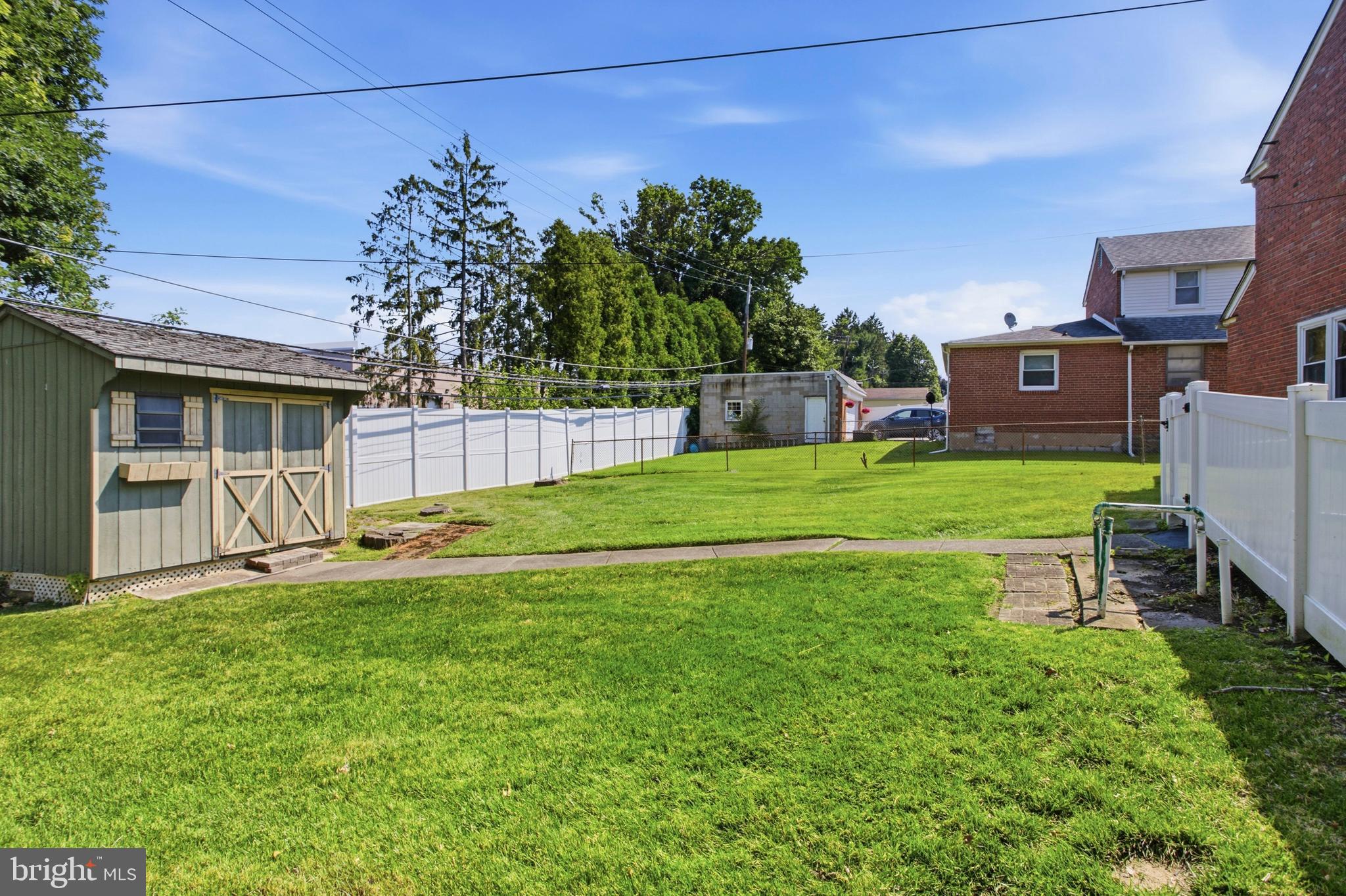 STONEY CREEK - Residential