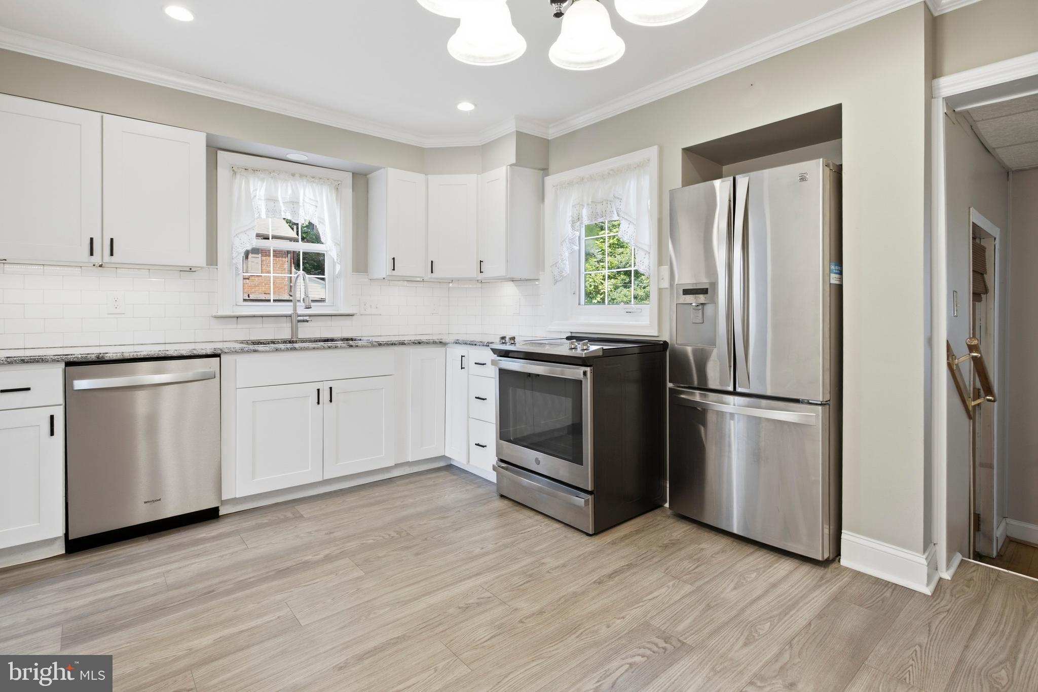 STONEY CREEK - Residential