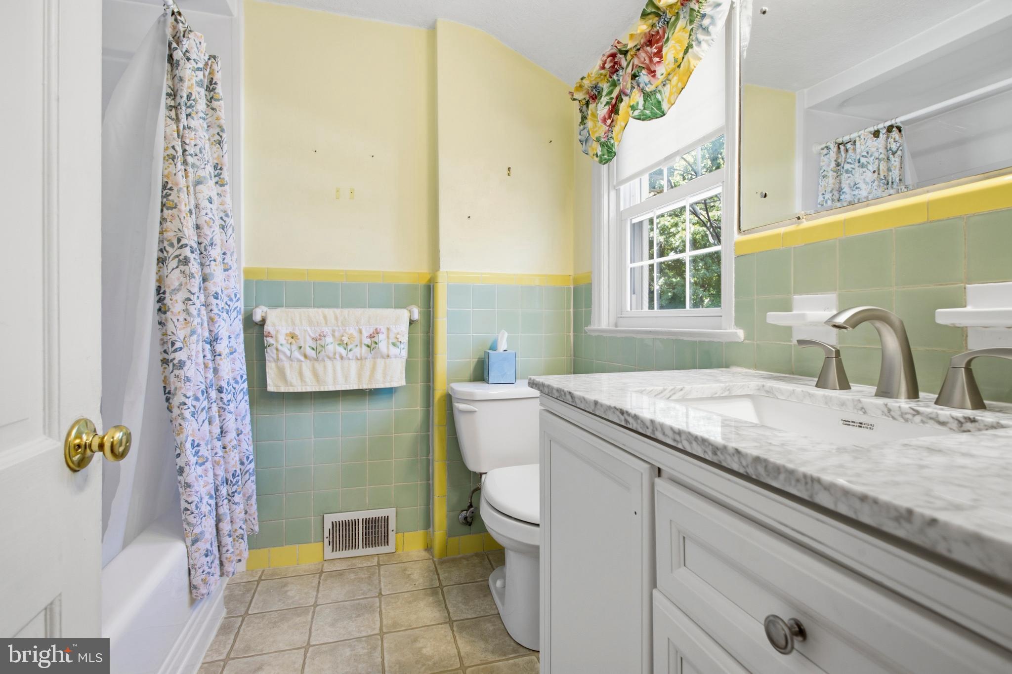 STONEY CREEK - Residential