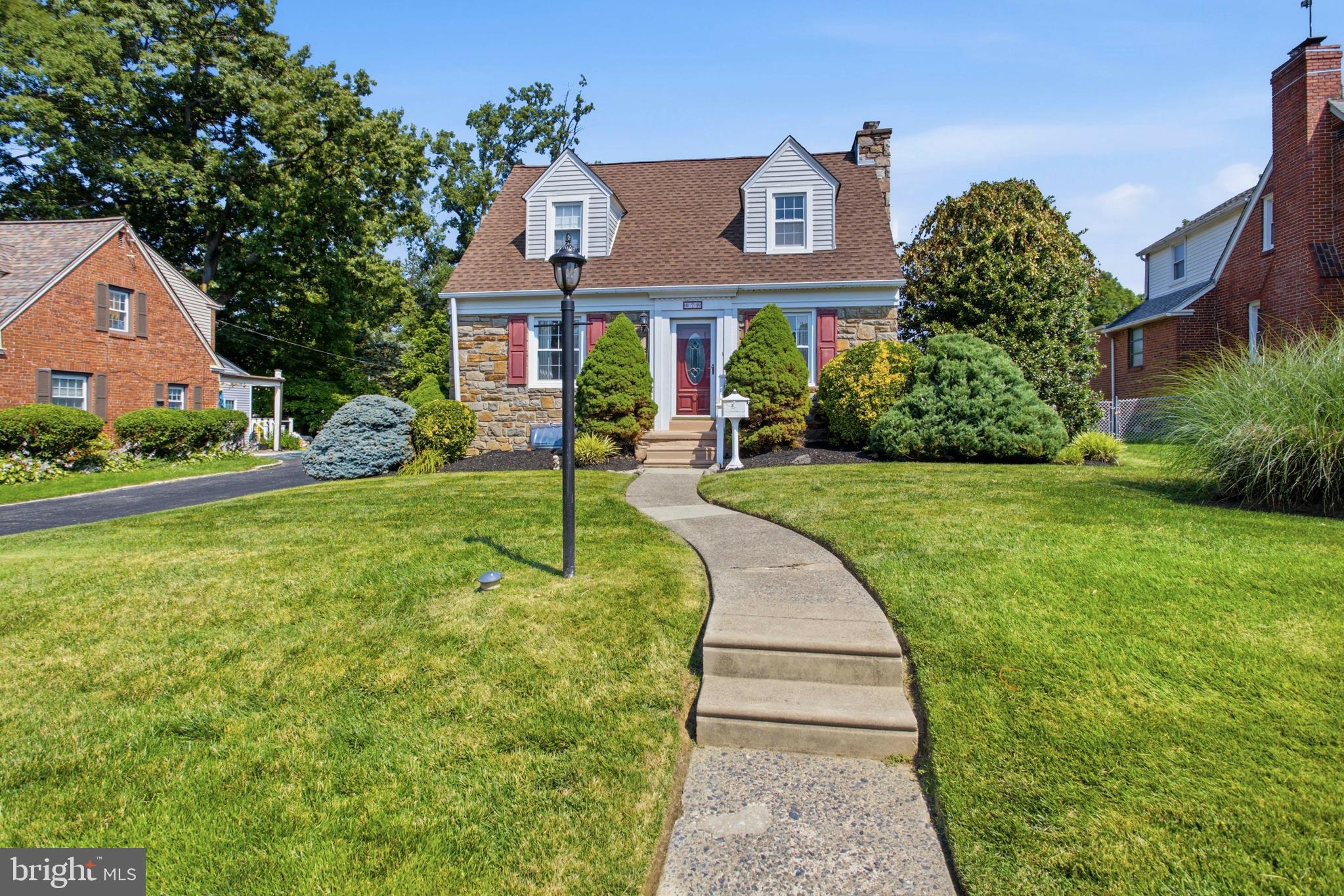 STONEY CREEK - Residential