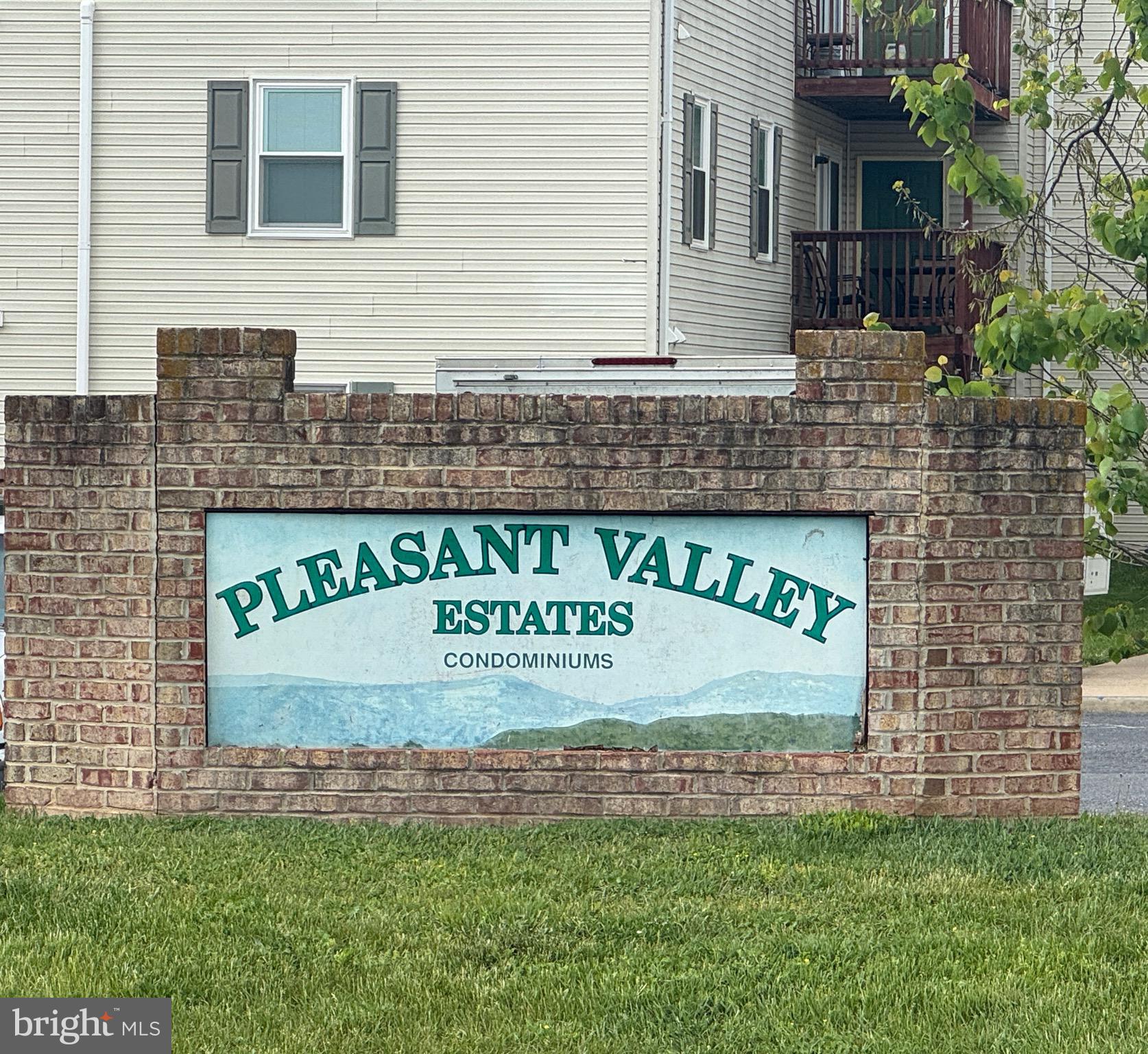 PLEASANT VALLEY ESTATES - Residential