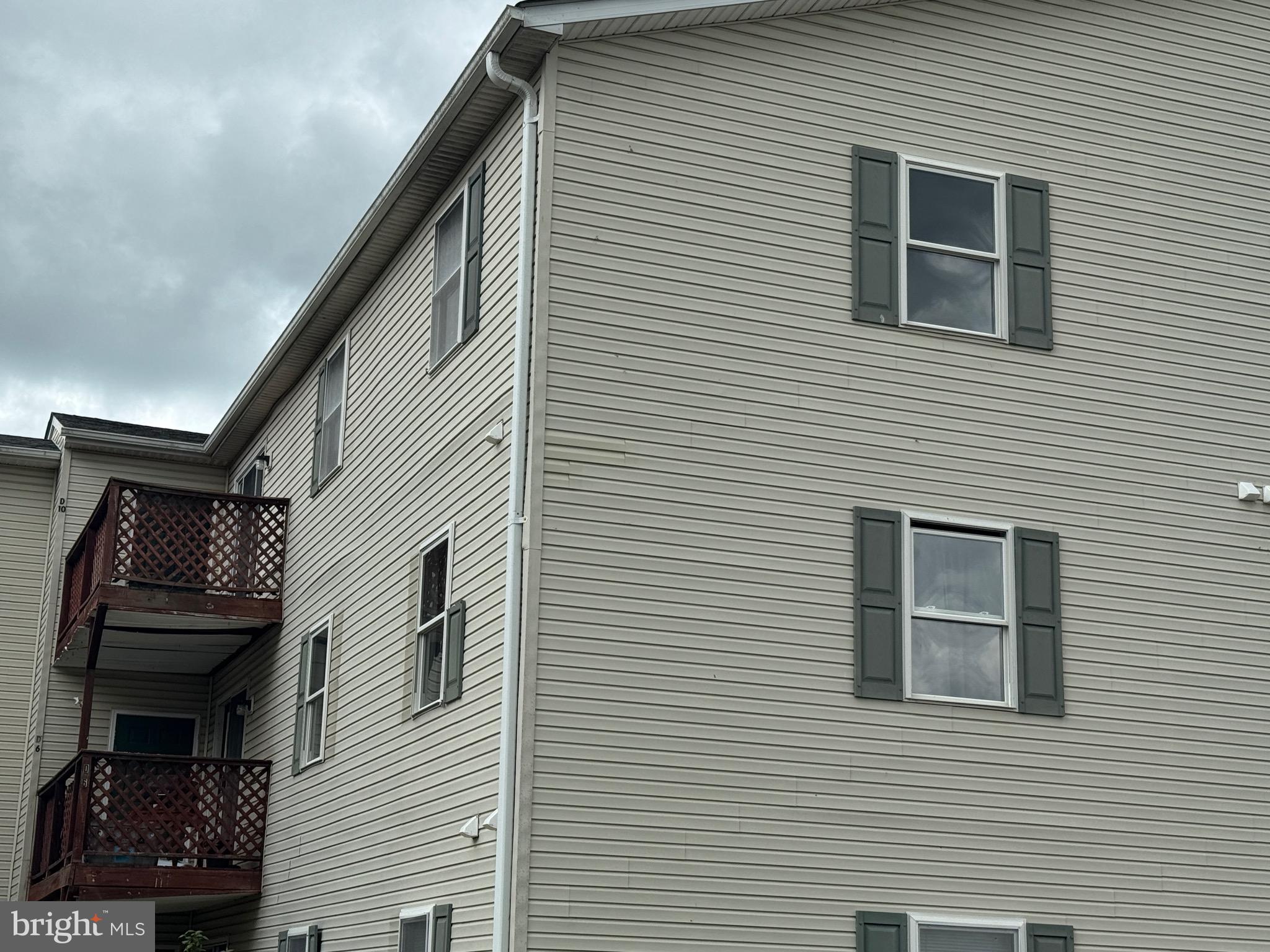 PLEASANT VALLEY ESTATES - Residential