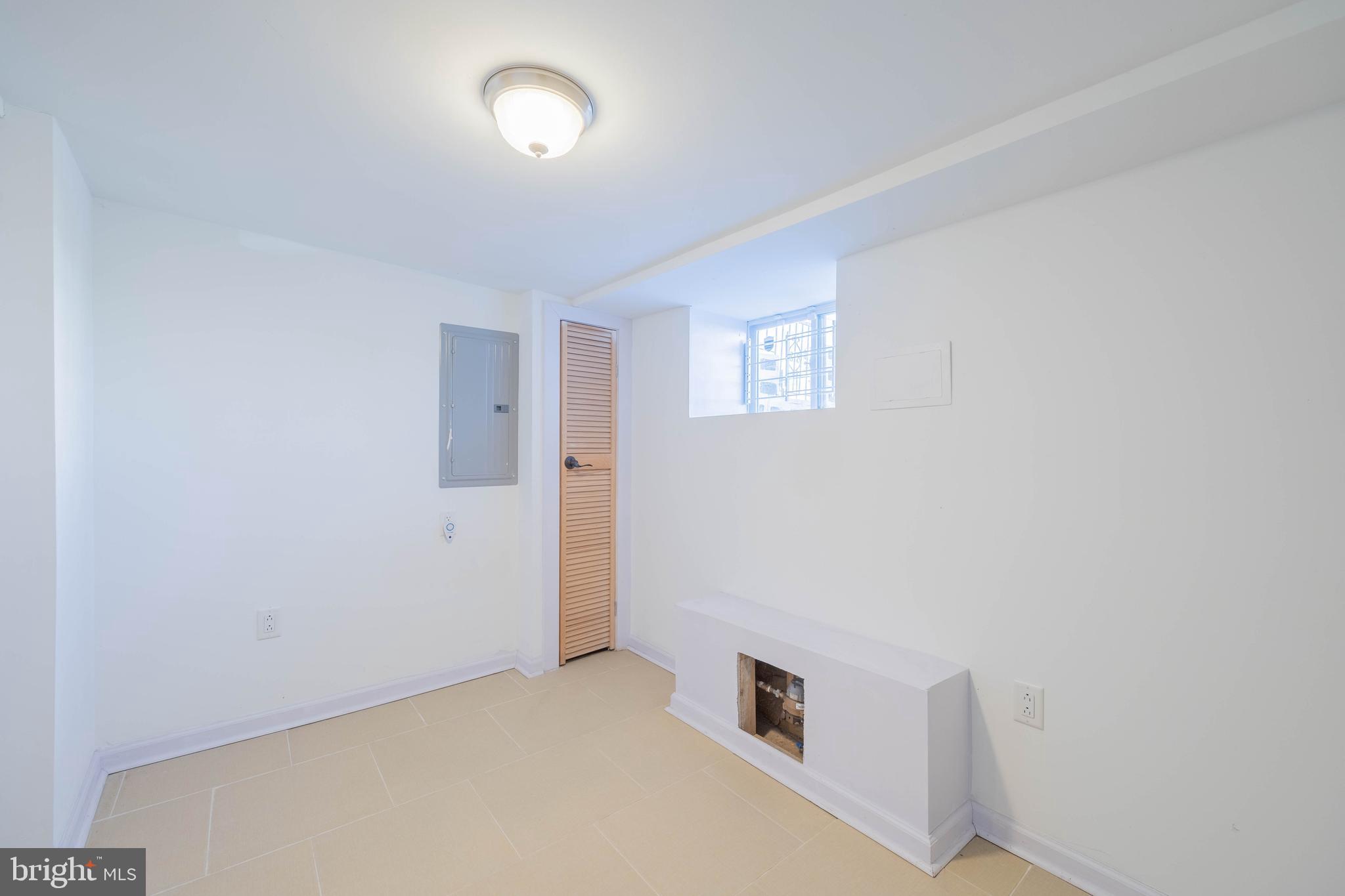 WEST PHILADELPHIA - Residential