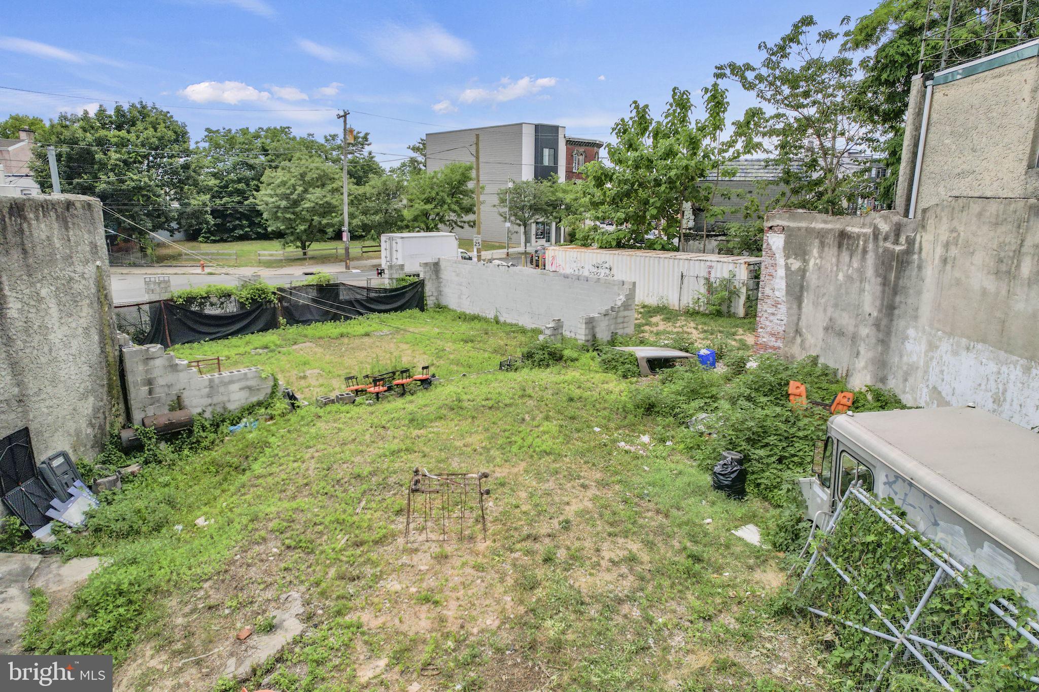 MANTUA - Residential