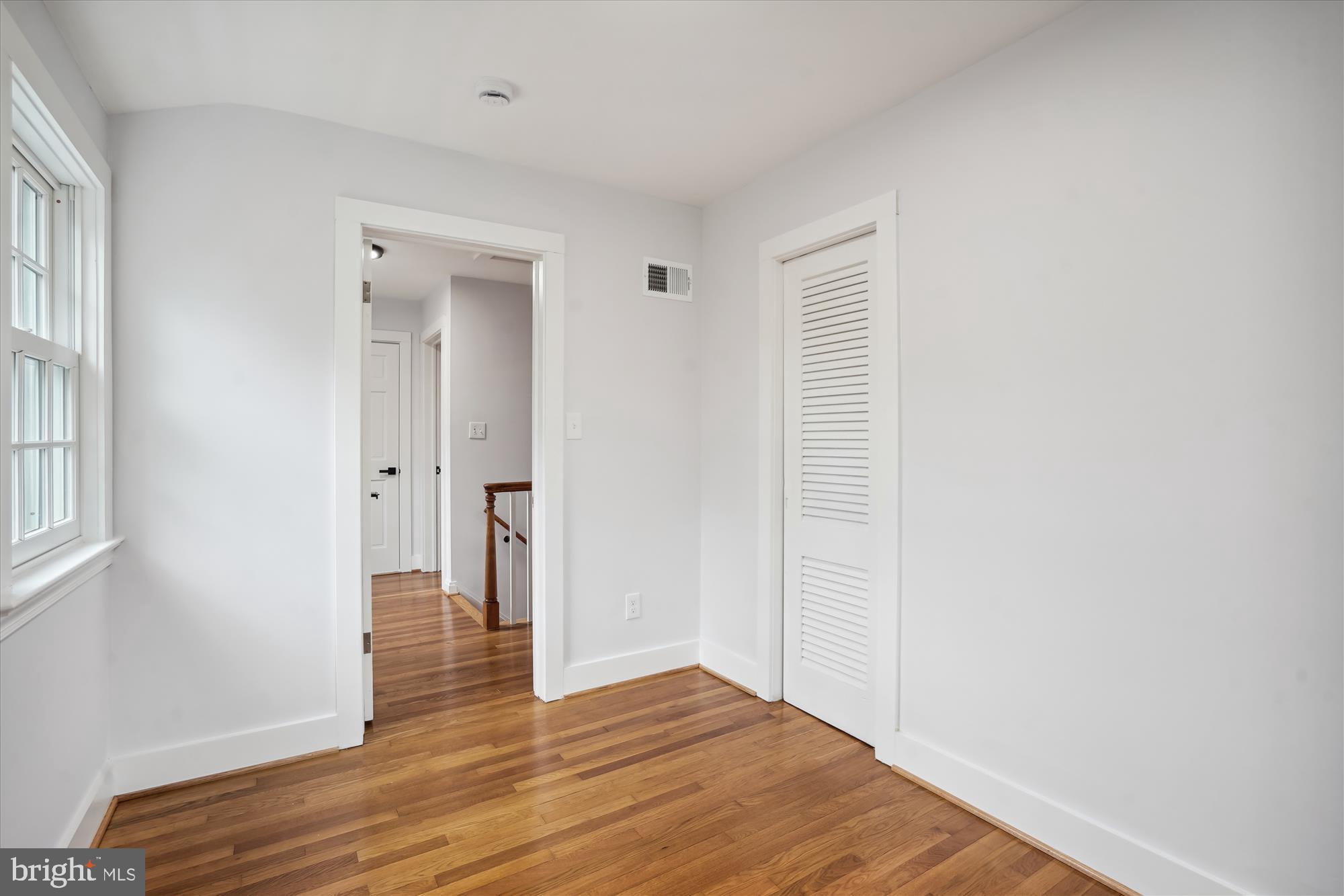 WILLIAMSBURG VILLAGE - Residential
