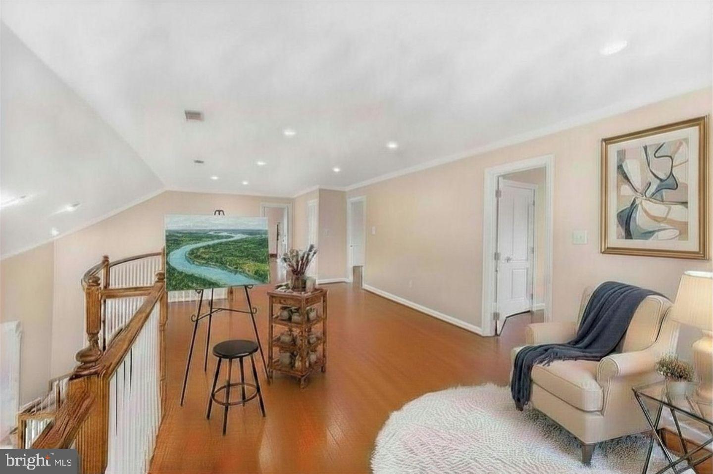 RIVER CREEK - Residential