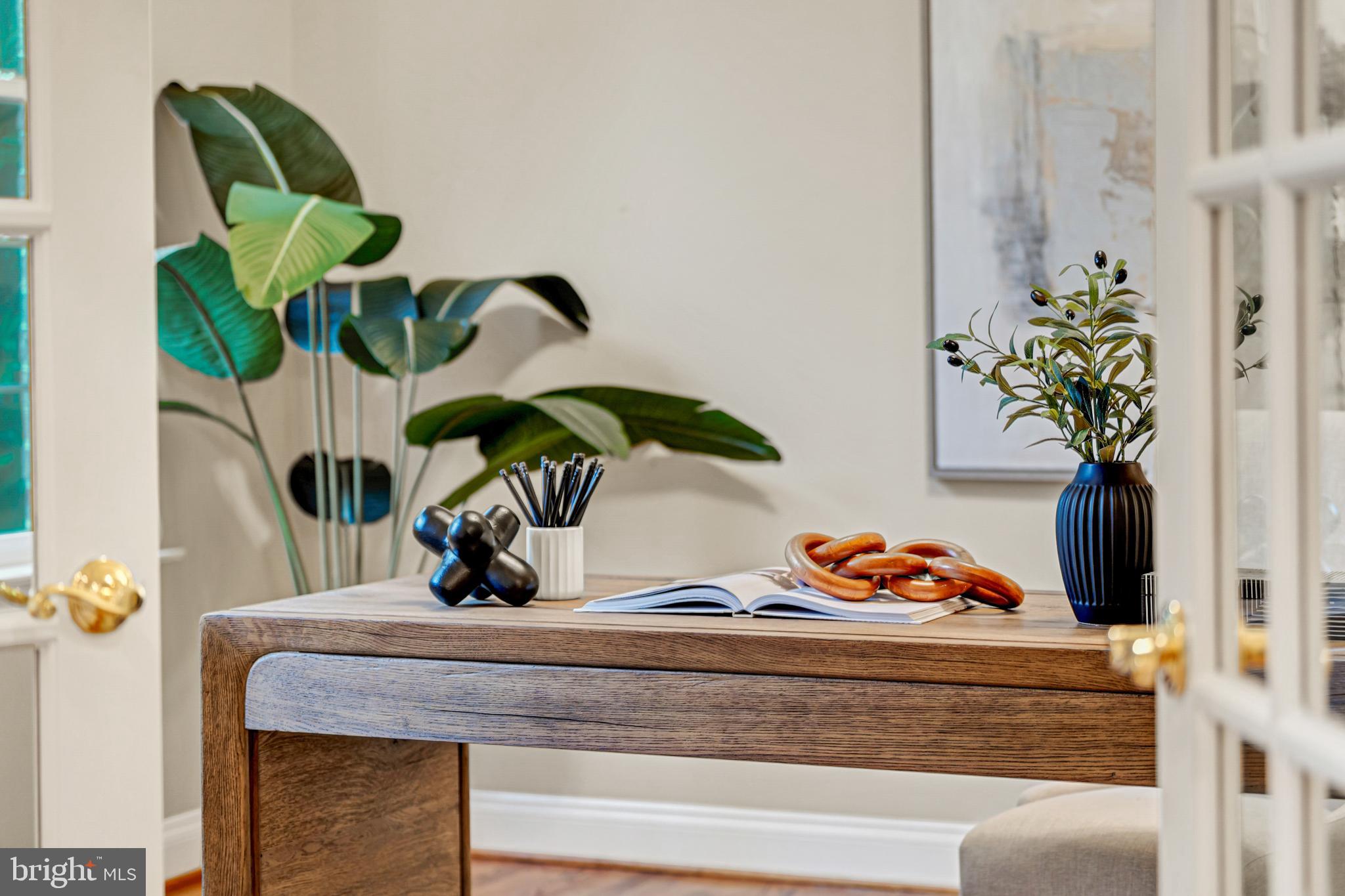 RIVER CREEK - Residential