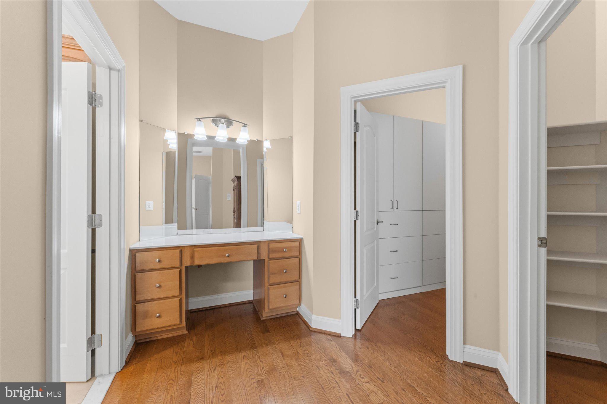 RIVER CREEK - Residential