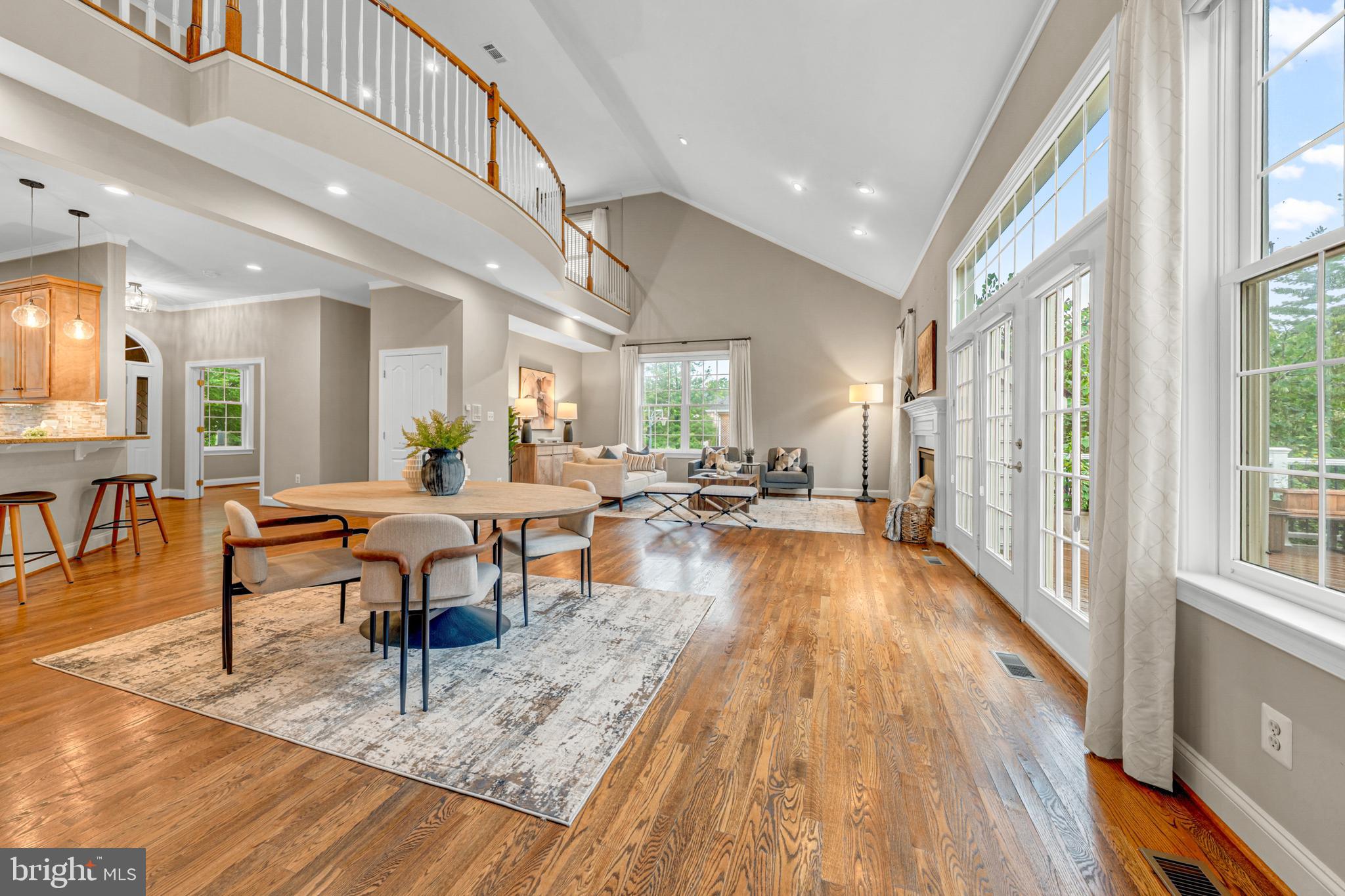 RIVER CREEK - Residential