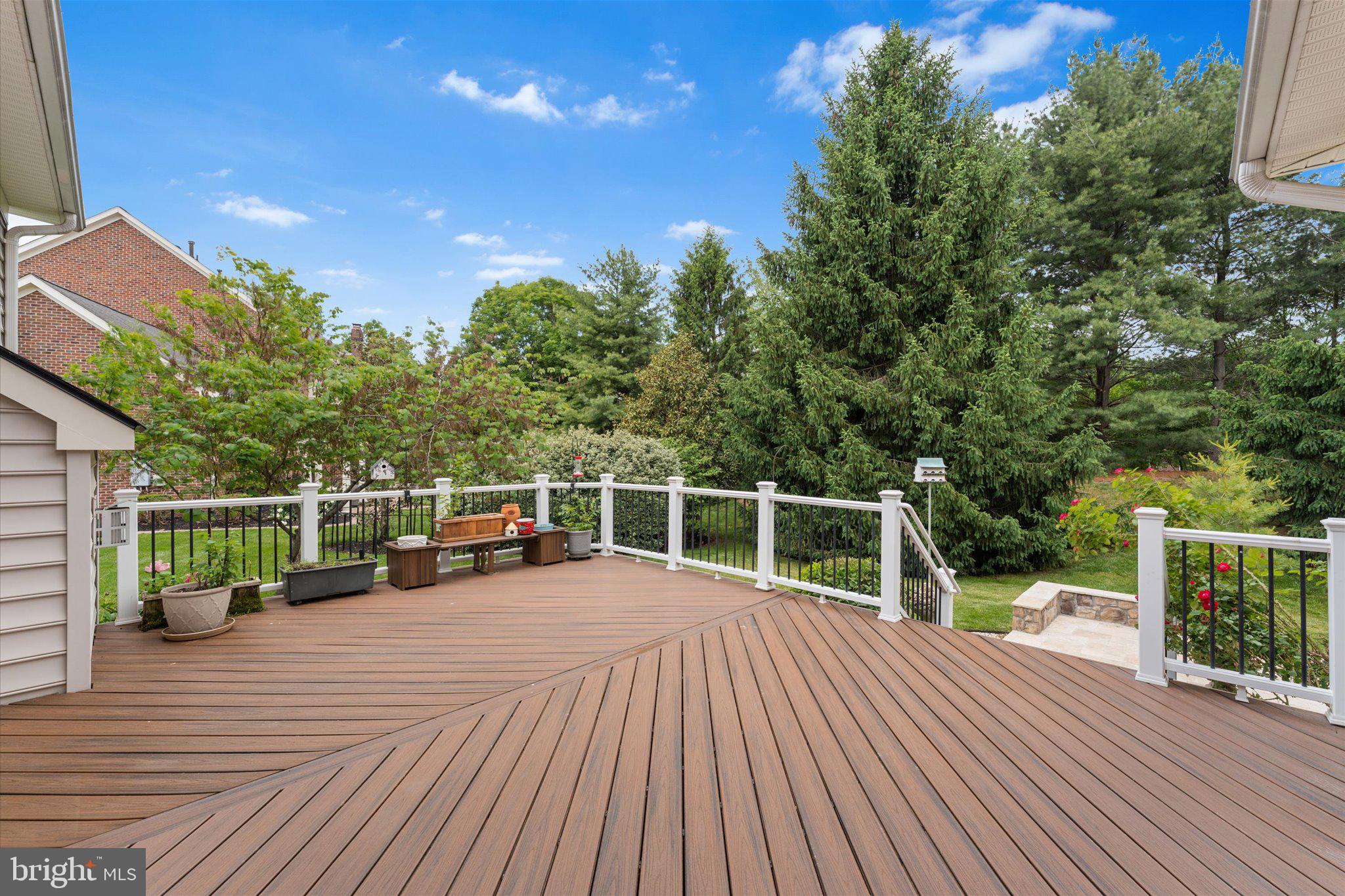 RIVER CREEK - Residential