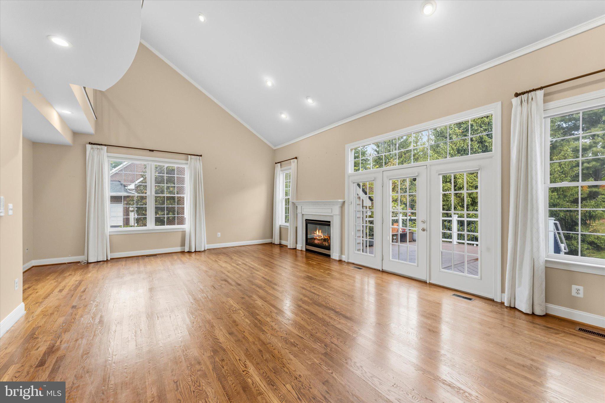 RIVER CREEK - Residential