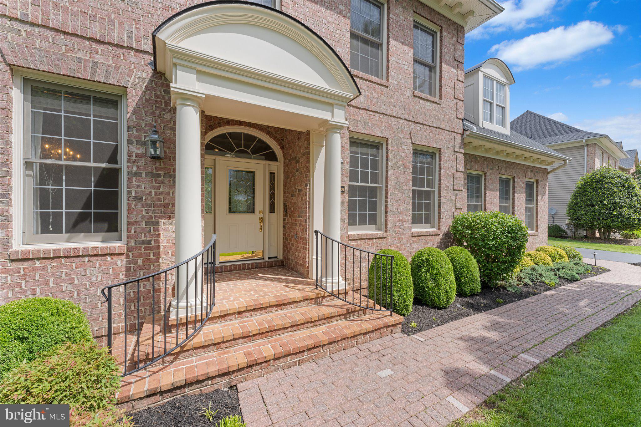 RIVER CREEK - Residential