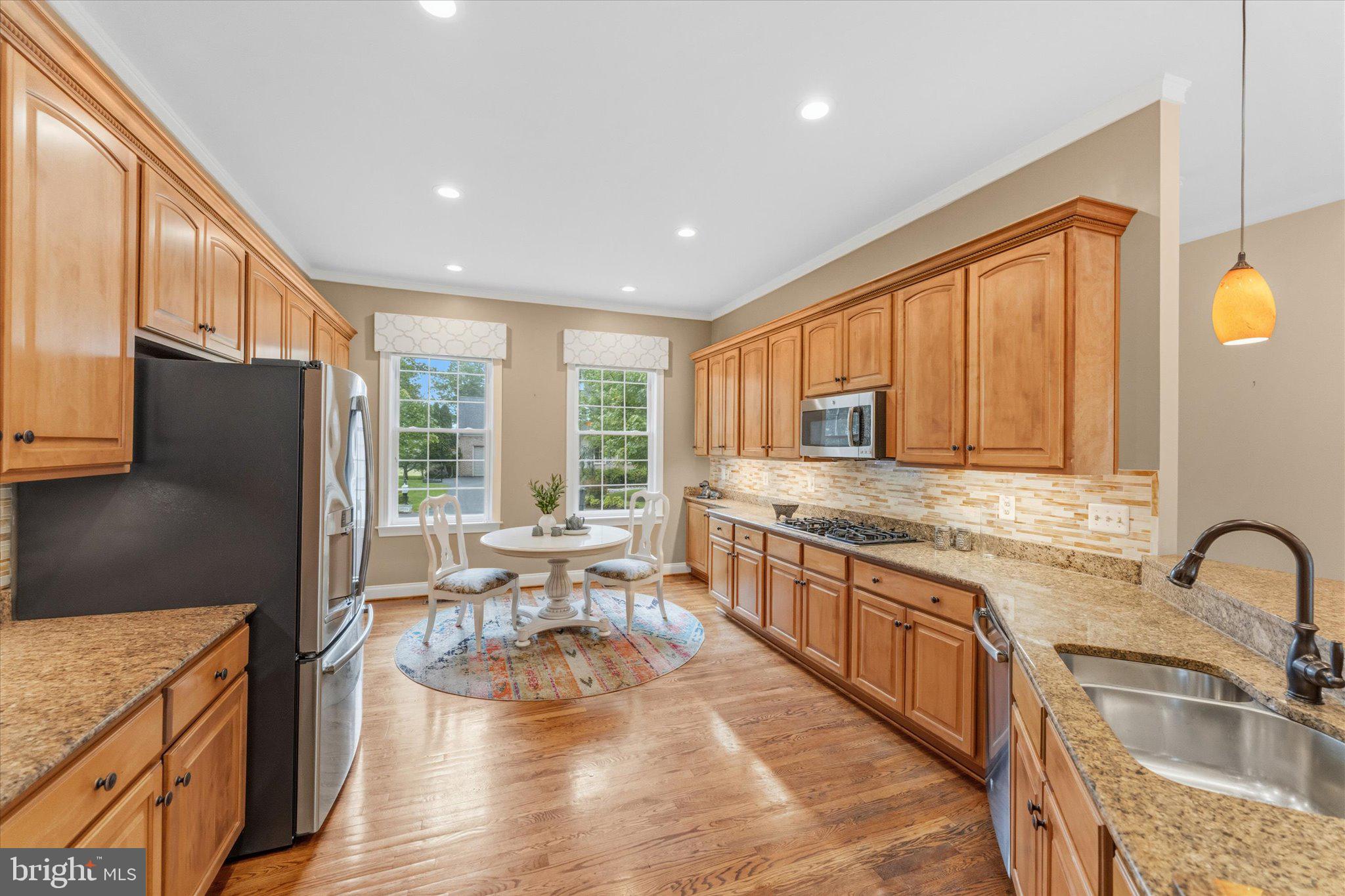 RIVER CREEK - Residential