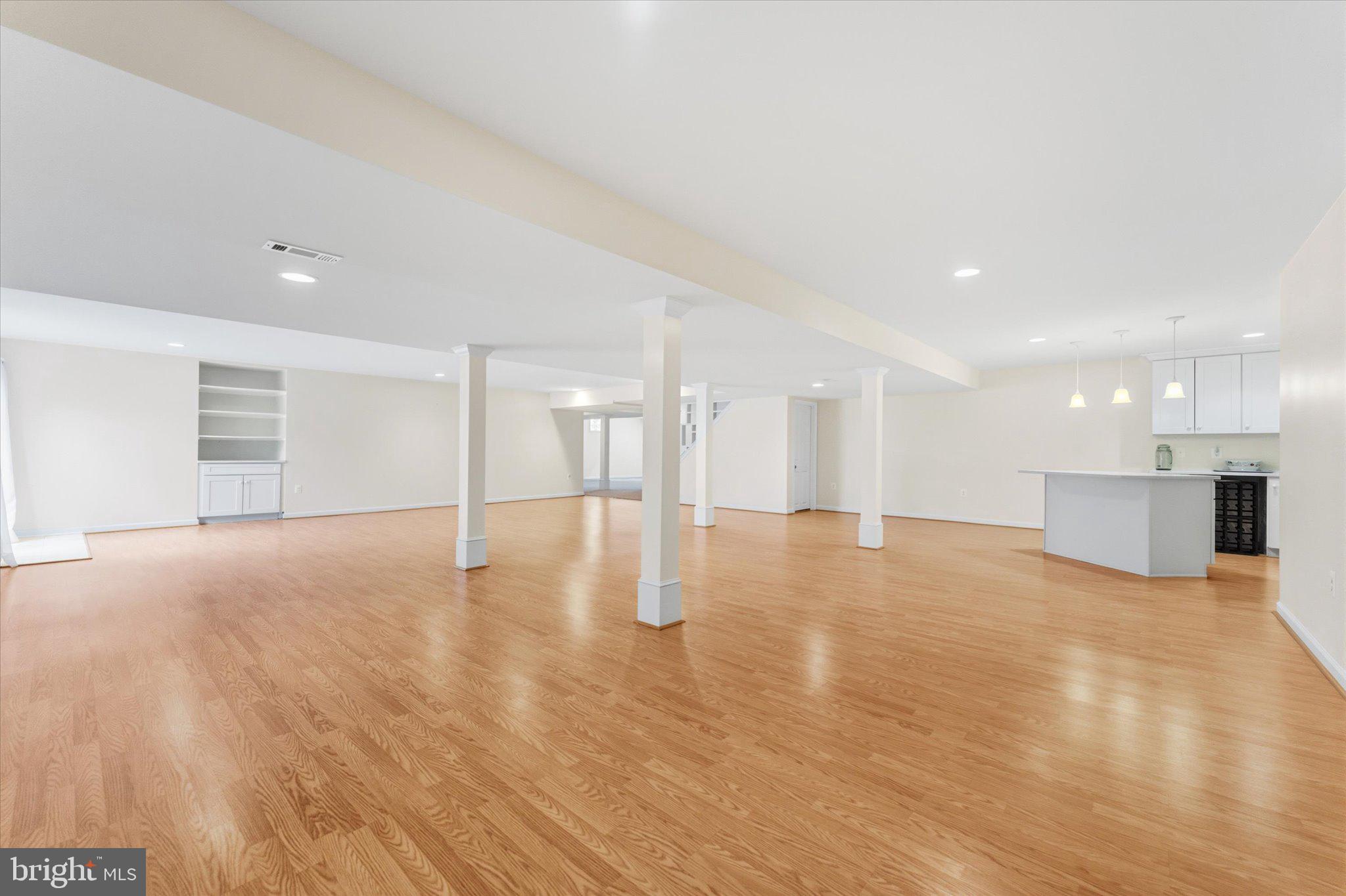 RIVER CREEK - Residential