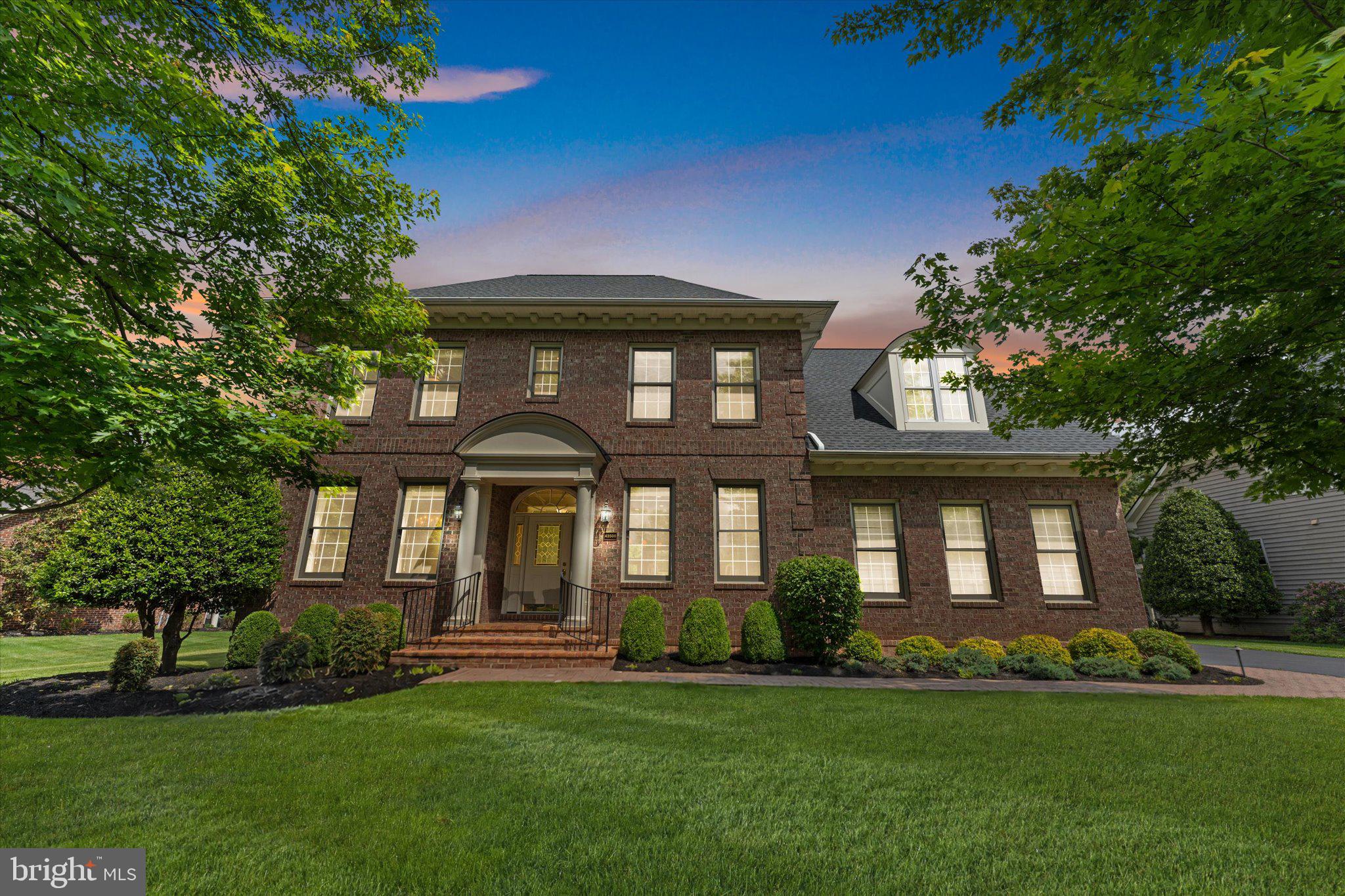 RIVER CREEK - Residential