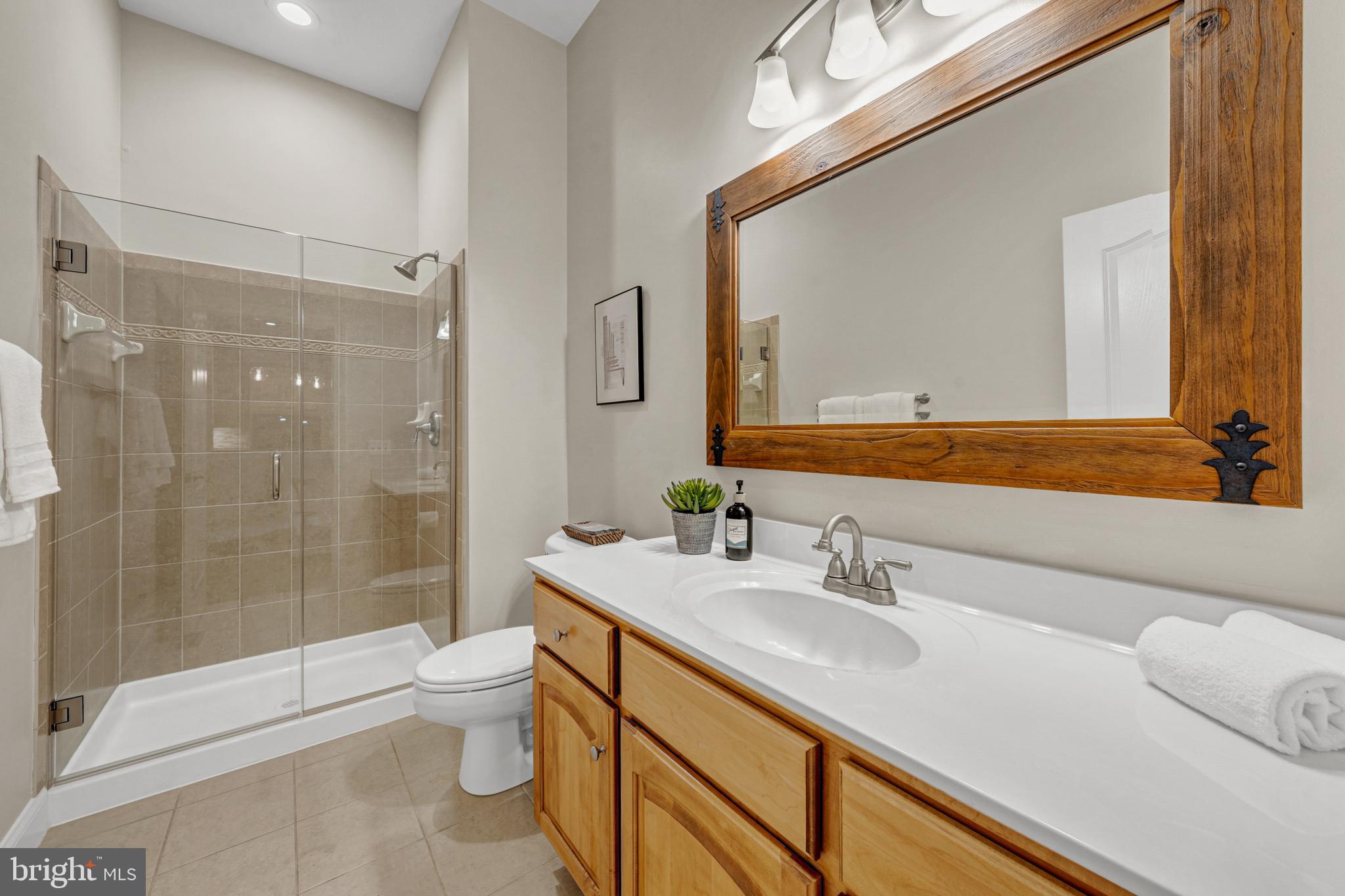 RIVER CREEK - Residential