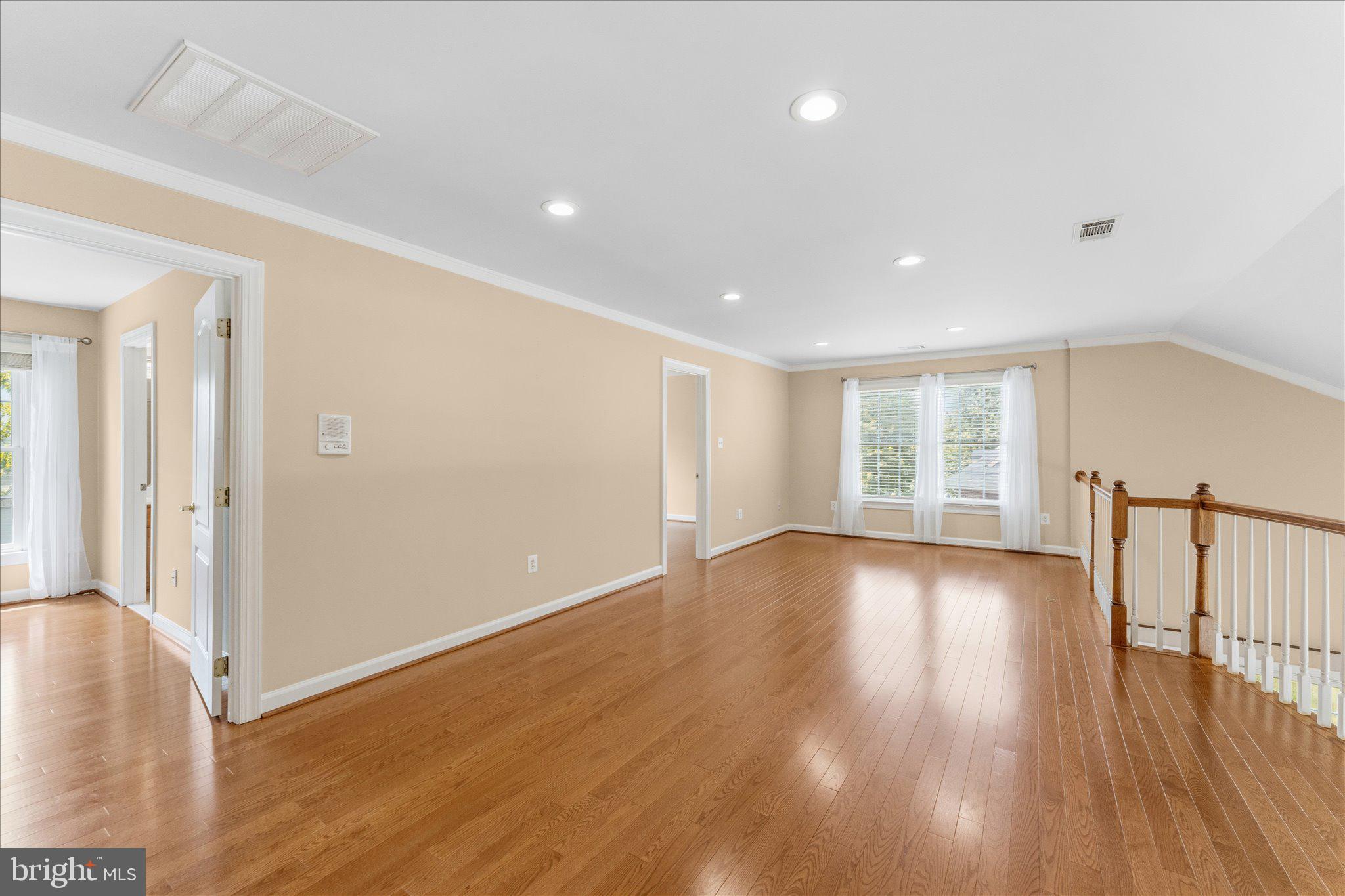 RIVER CREEK - Residential