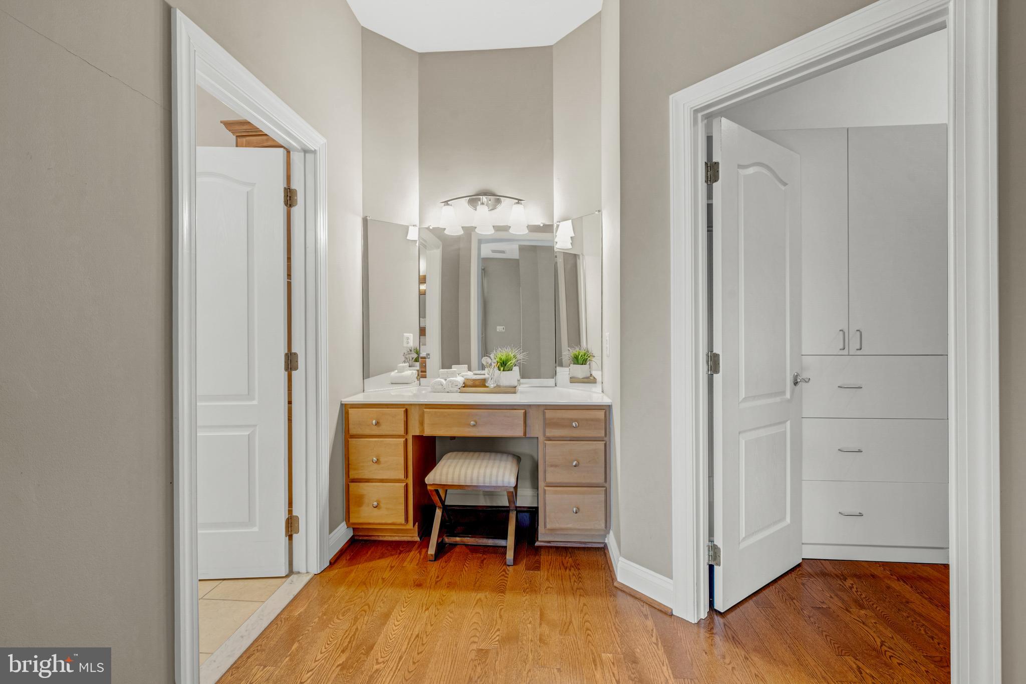 RIVER CREEK - Residential