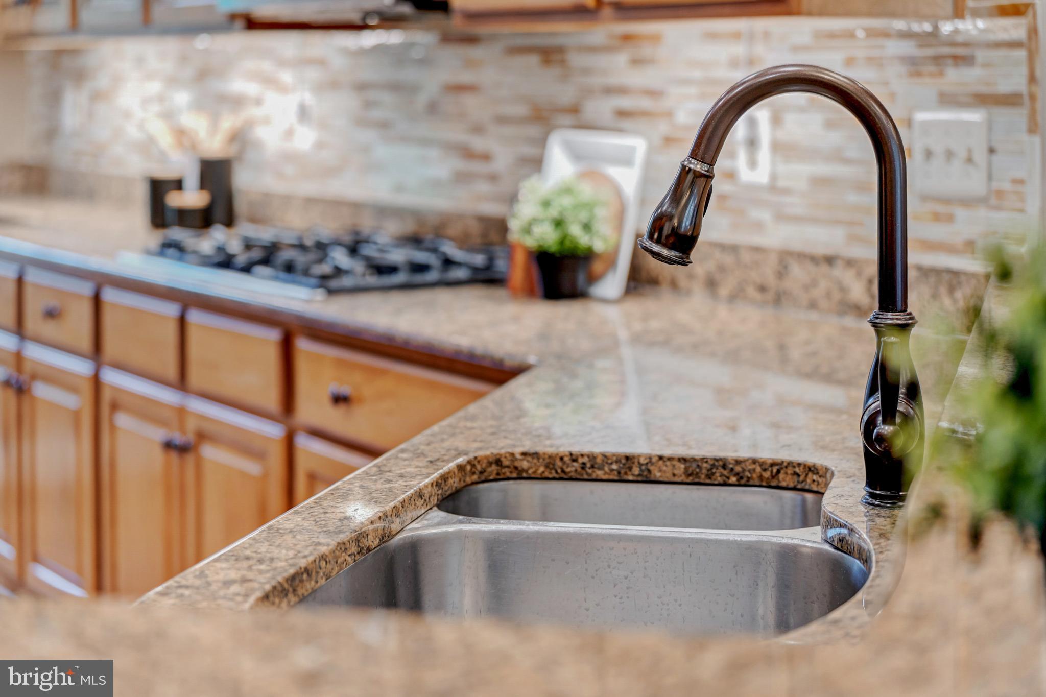 RIVER CREEK - Residential
